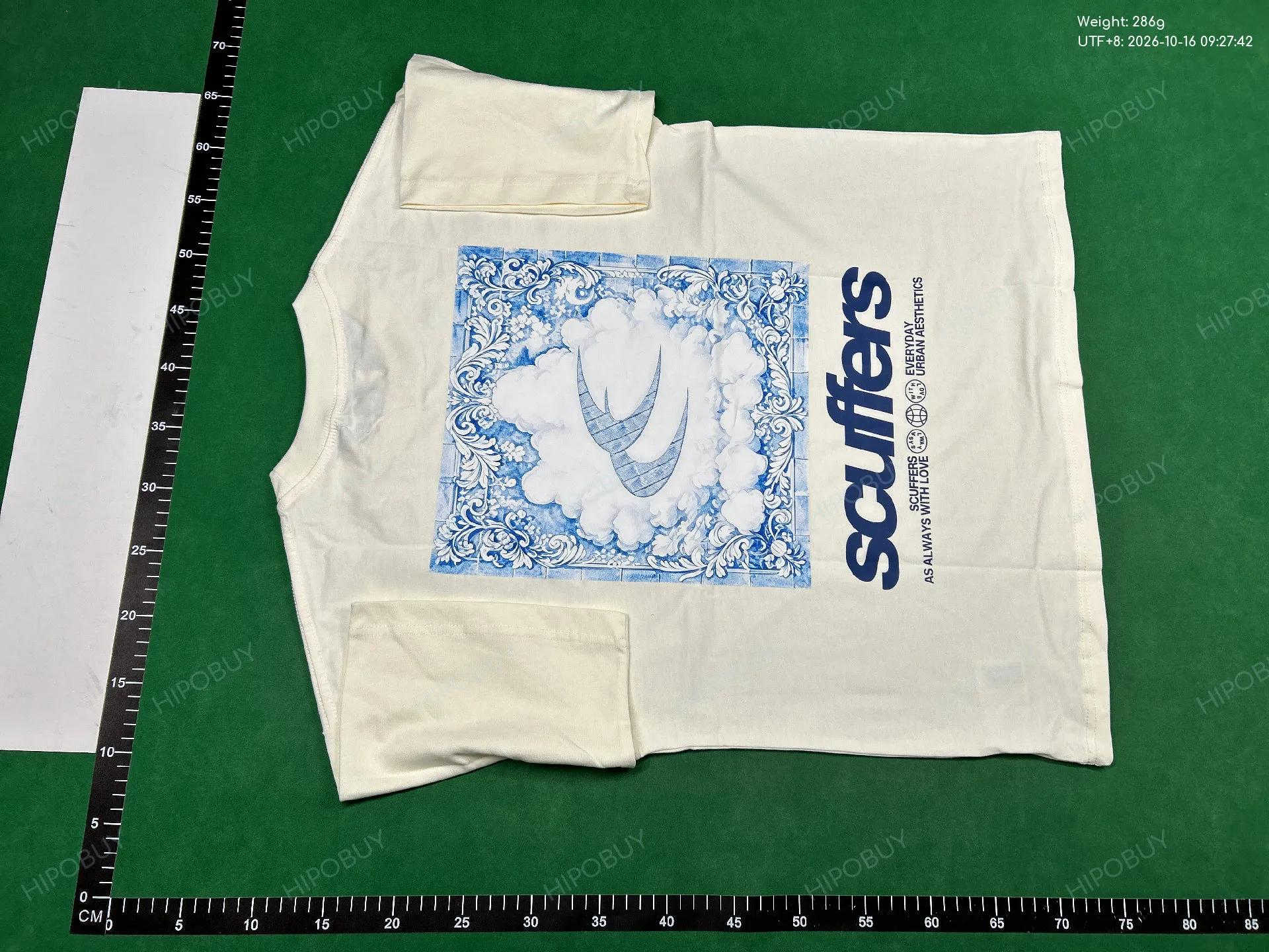 Foto QC 3 de Scuffers SS26 T-shirt Everyday Urban Aesthetics Graphic White