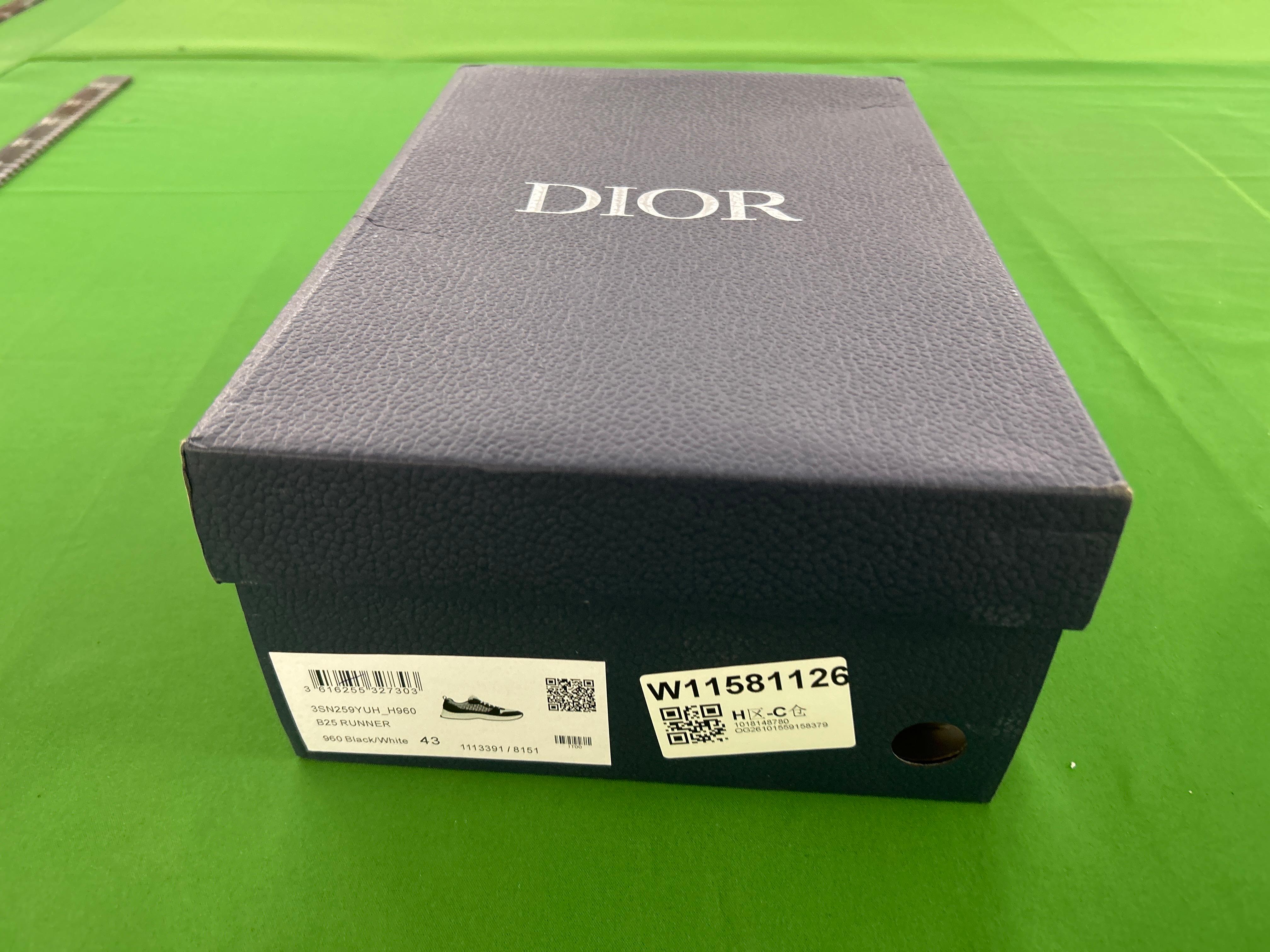 Foto QC 1 de Dior B25 Runner Oblique White Grey 3SN283ZMI_H865