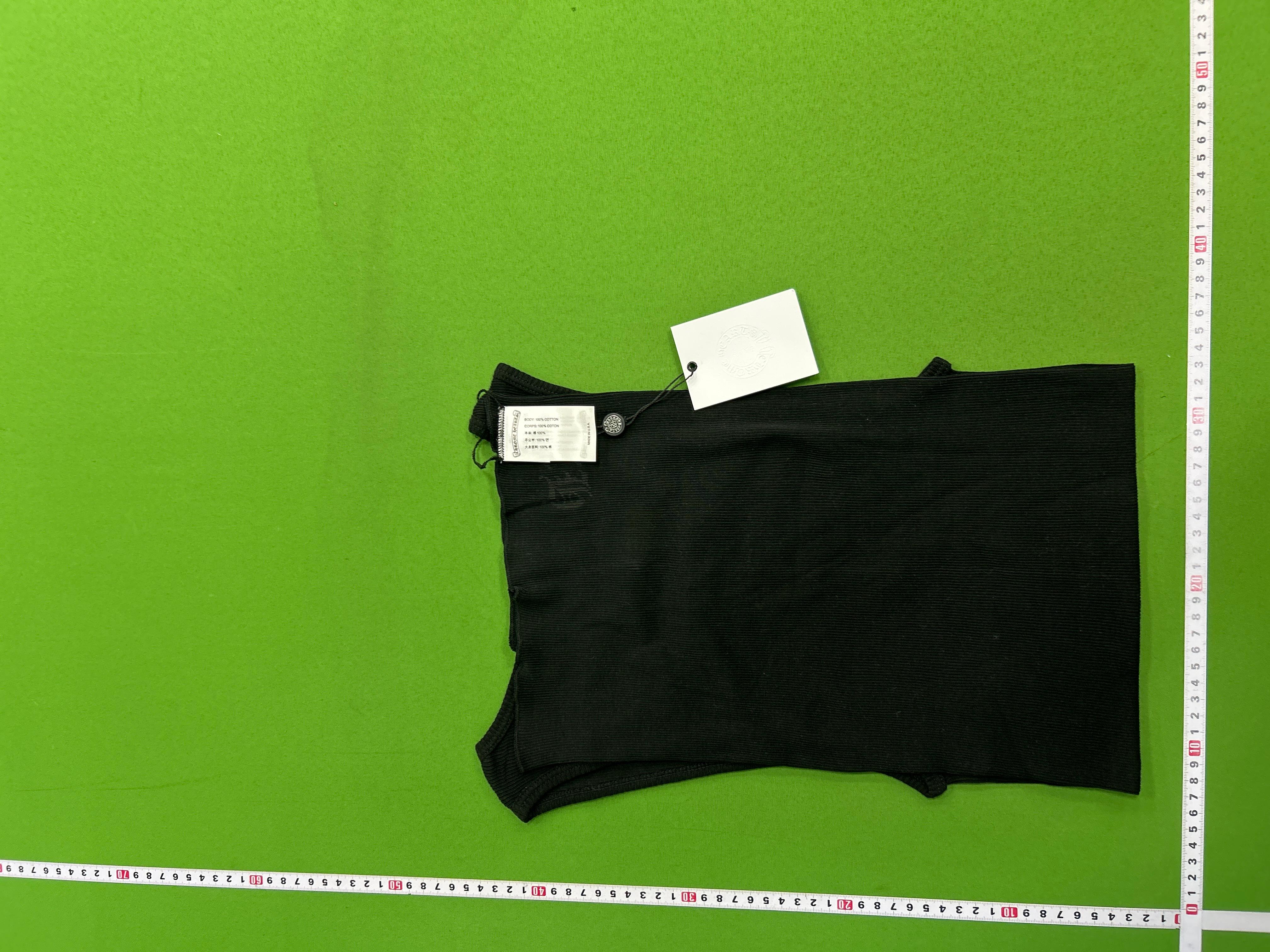 Foto QC 1 de Chrome Hearts Tank Scroll Logo Black