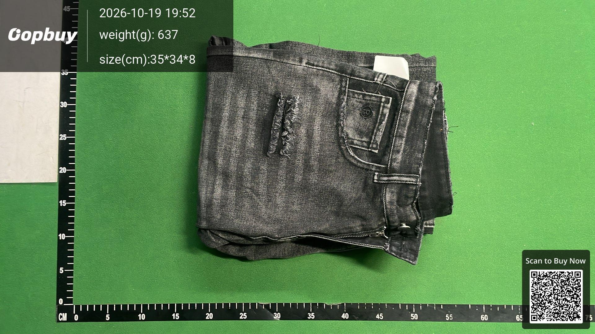 Foto QC 8 de Revenge Denim Shorts Distressed Raw Edge