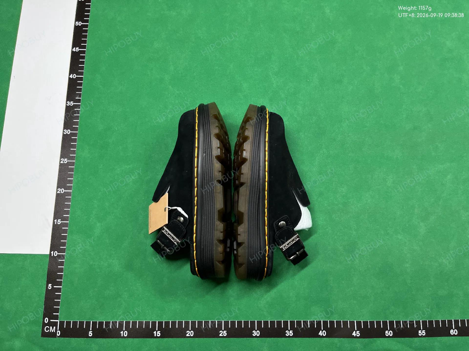 Foto QC 5 de Dr. Martens ZebZag Suede Platform Mule