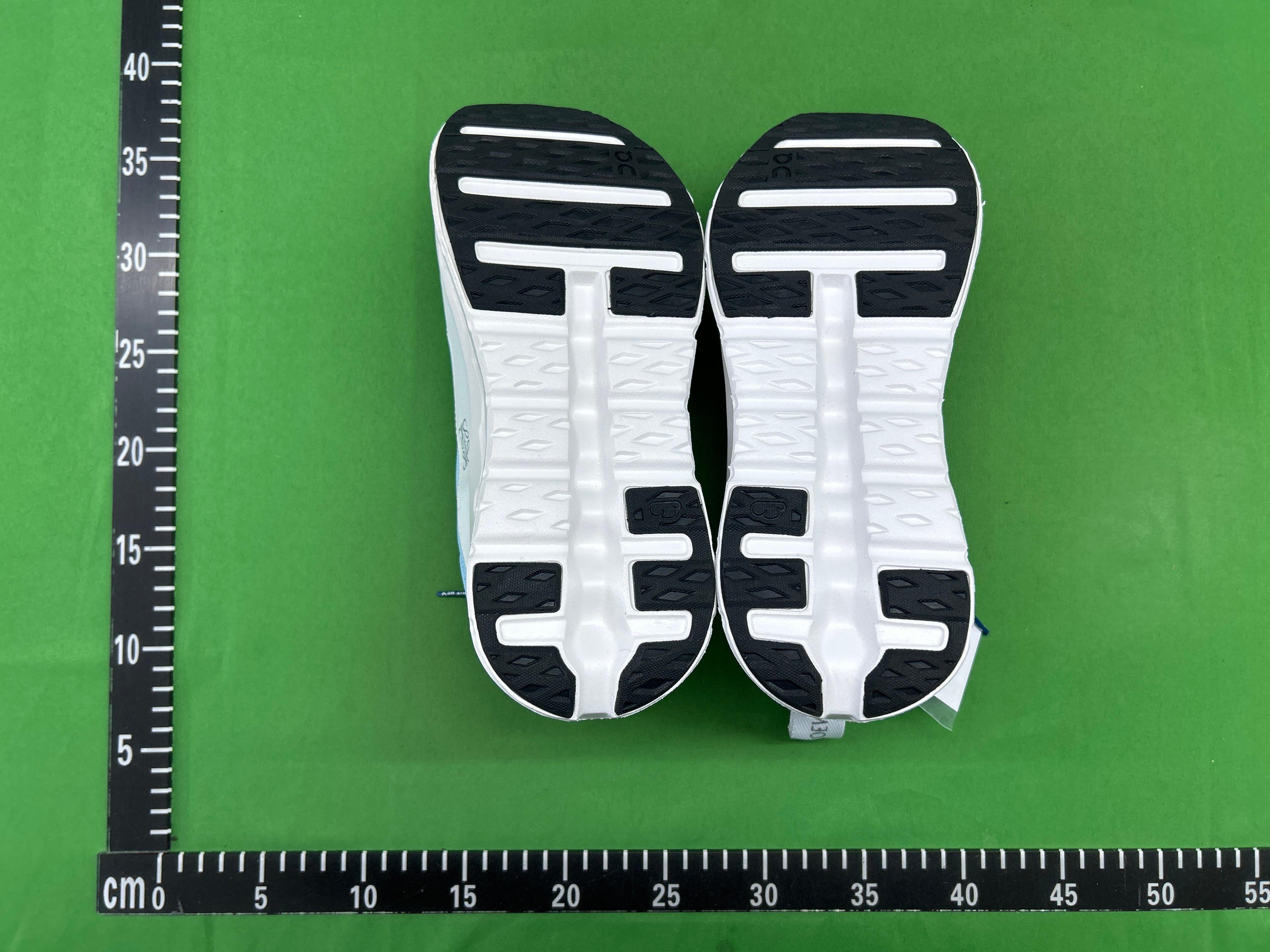 Foto QC 5 de On Cloudtilt 2.0 LOEWE Blue White 3ME10690486