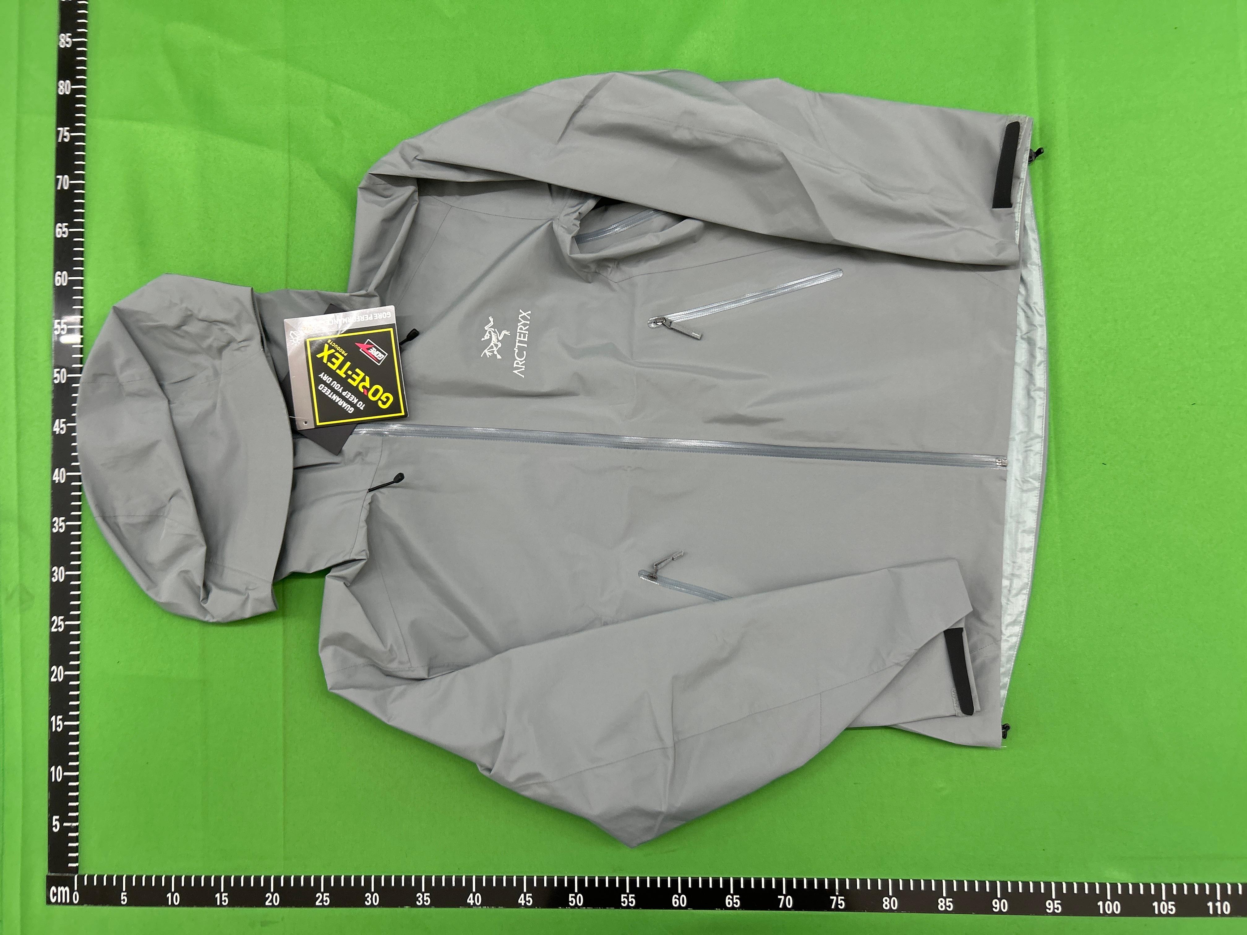 Foto QC 3 de Arcteryx Jacket Gore-Tex Beige