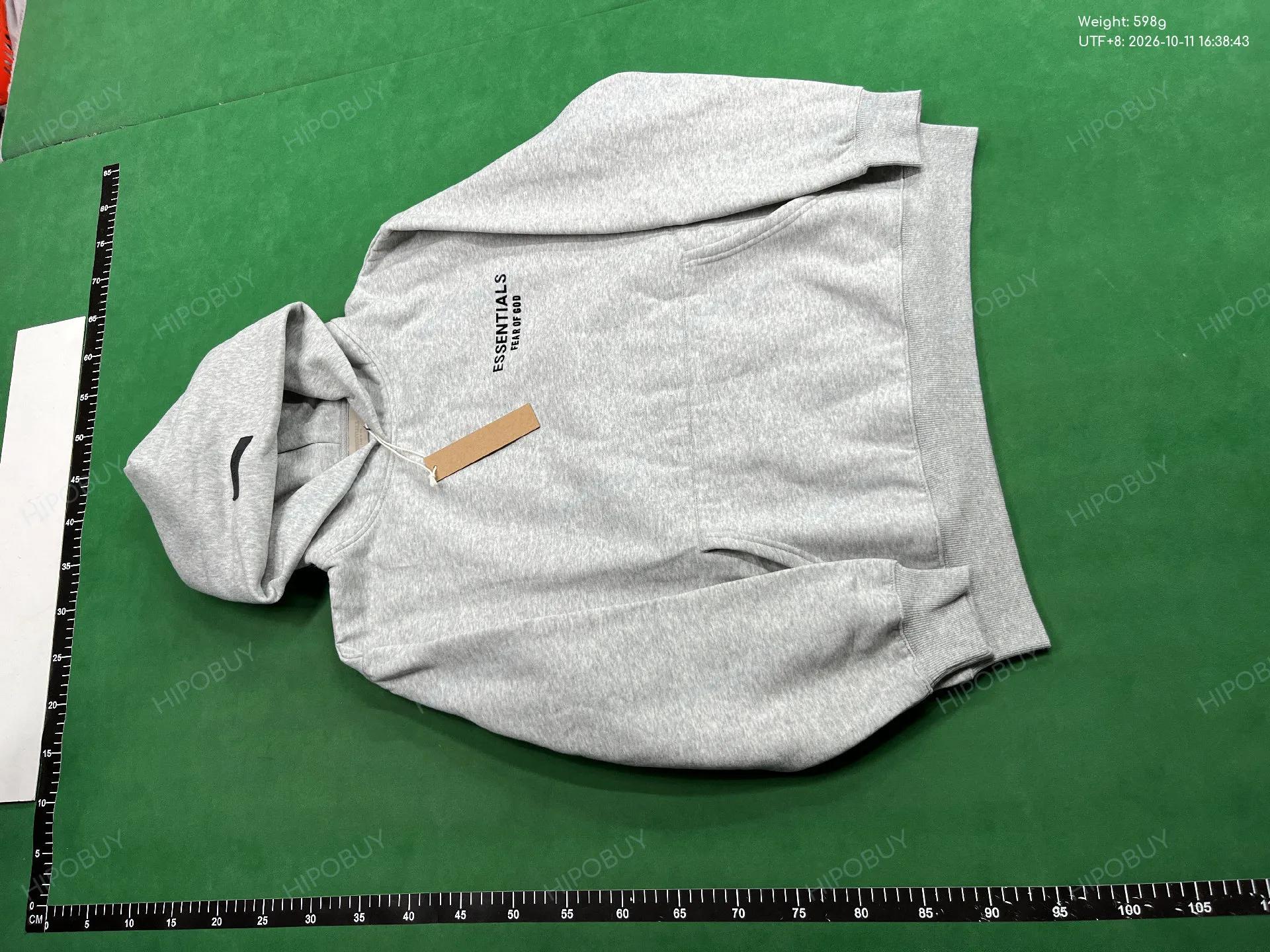 Foto QC 2 de Fear of God Essentials Hoodie Silicone Logo Coral