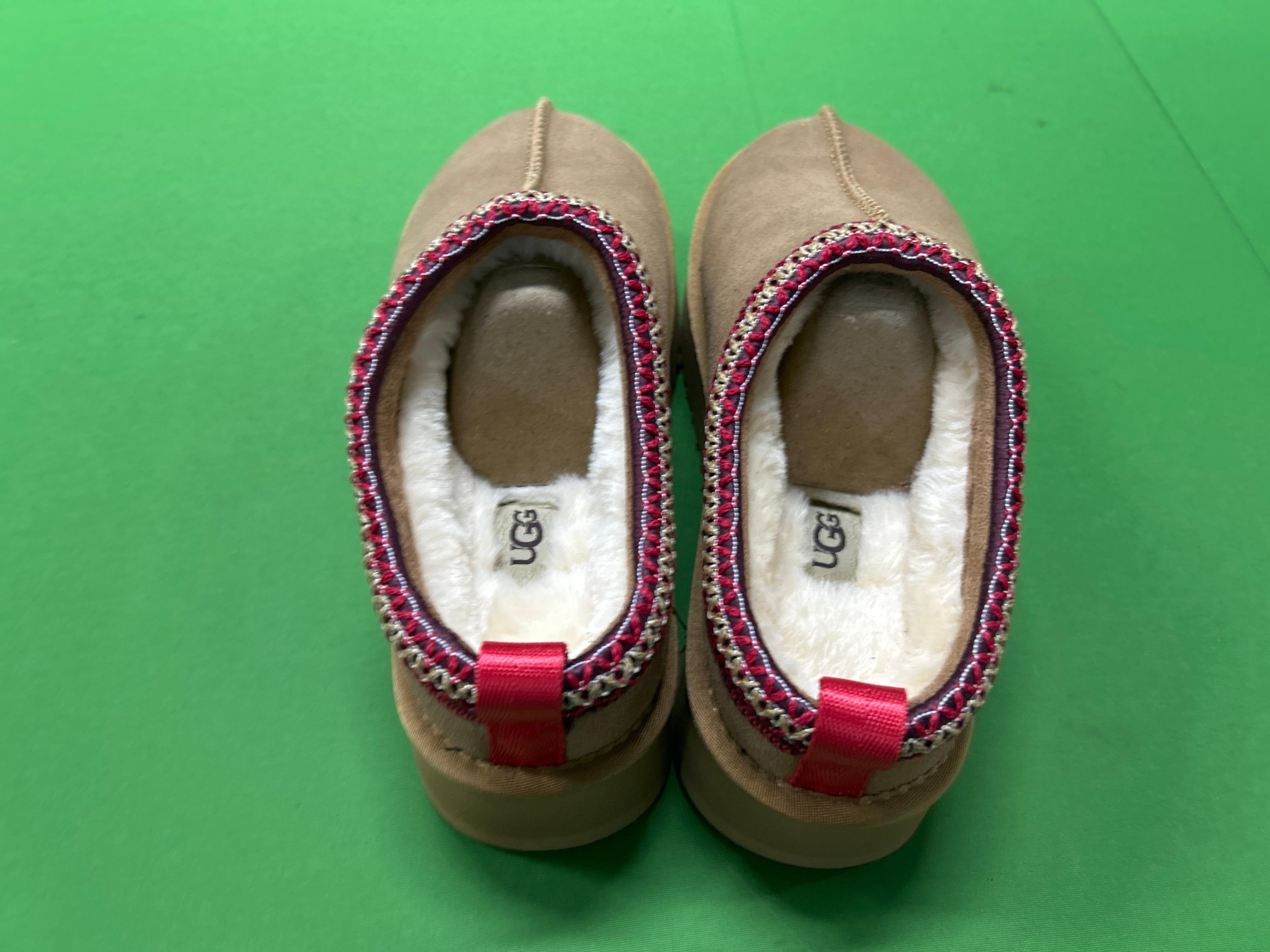 Foto QC 3 de UGG Lowmel Suede Chestnut