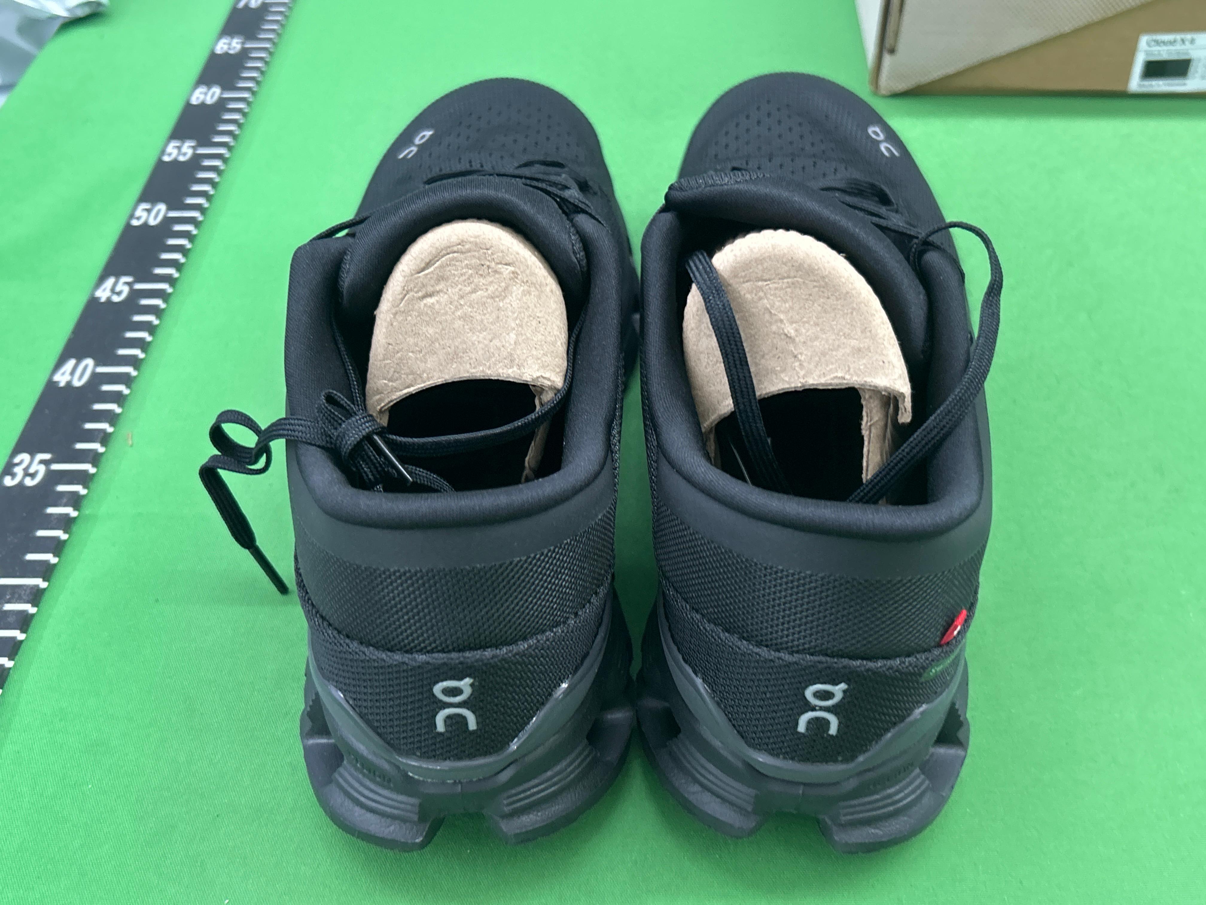 Foto QC 3 de On Cloud X 3 Low White Black 60.98706
