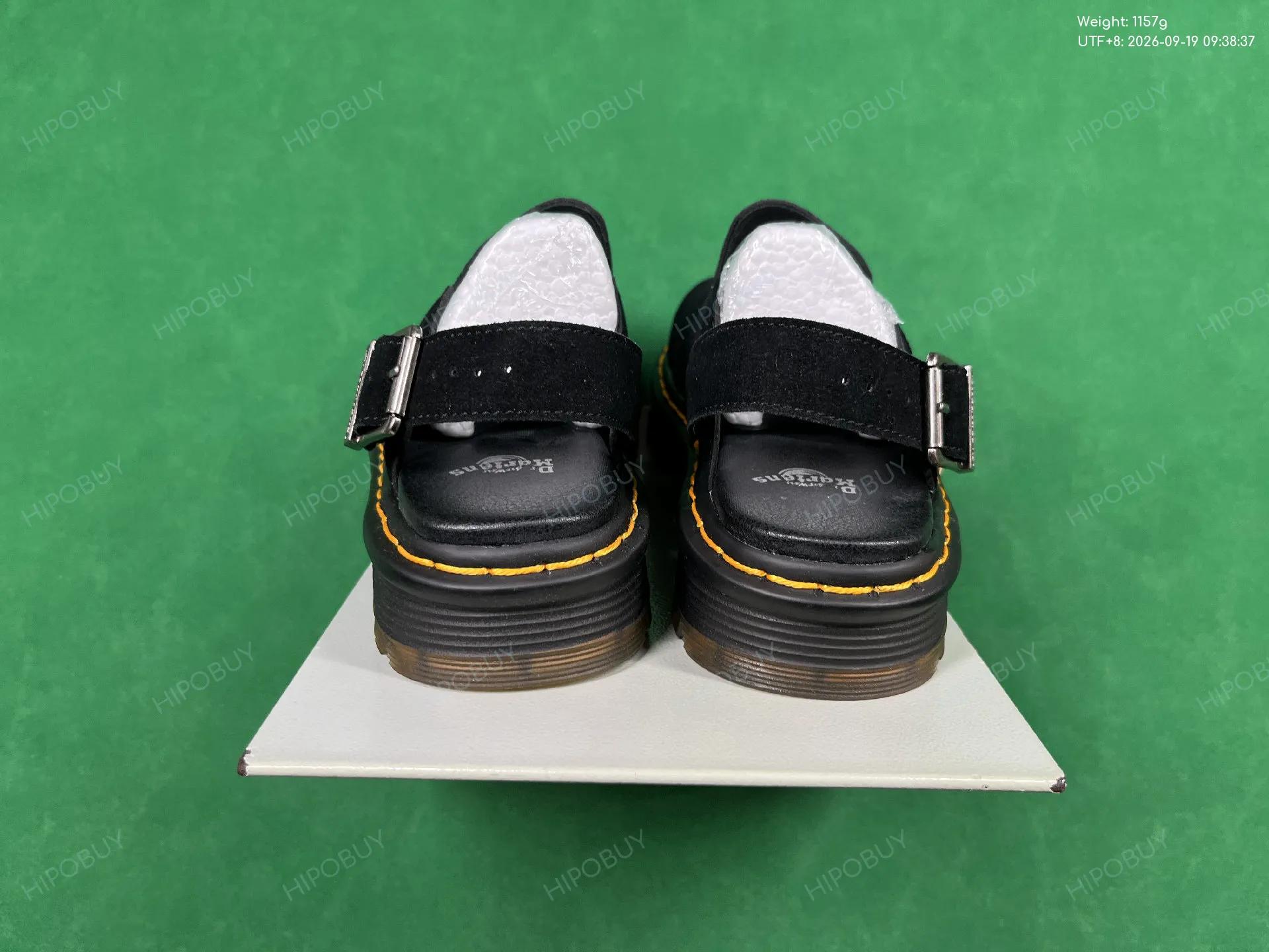 Foto QC 3 de Dr. Martens ZebZag Suede Platform Mule