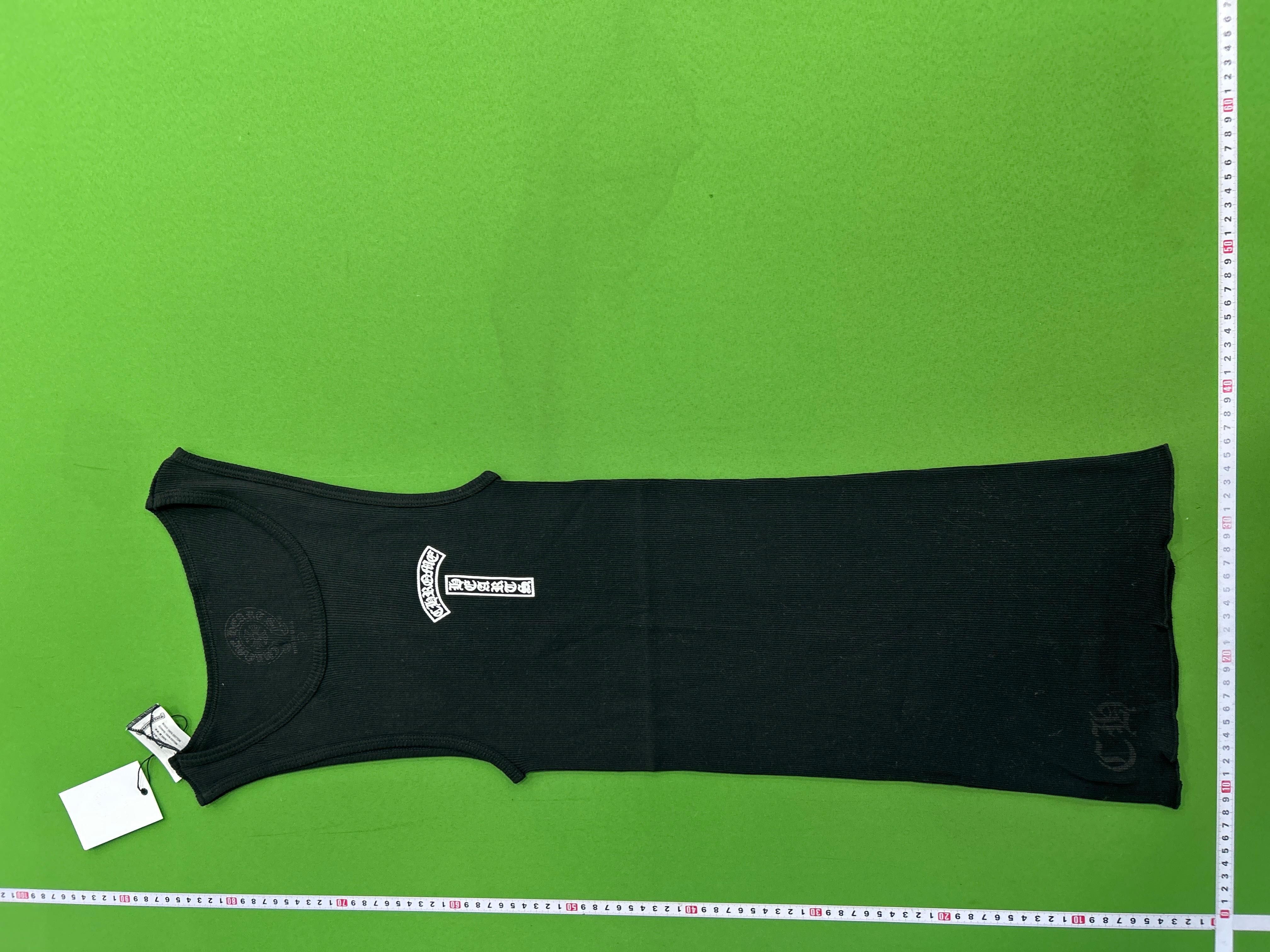 Foto QC 4 de Chrome Hearts Tank Scroll Logo Black