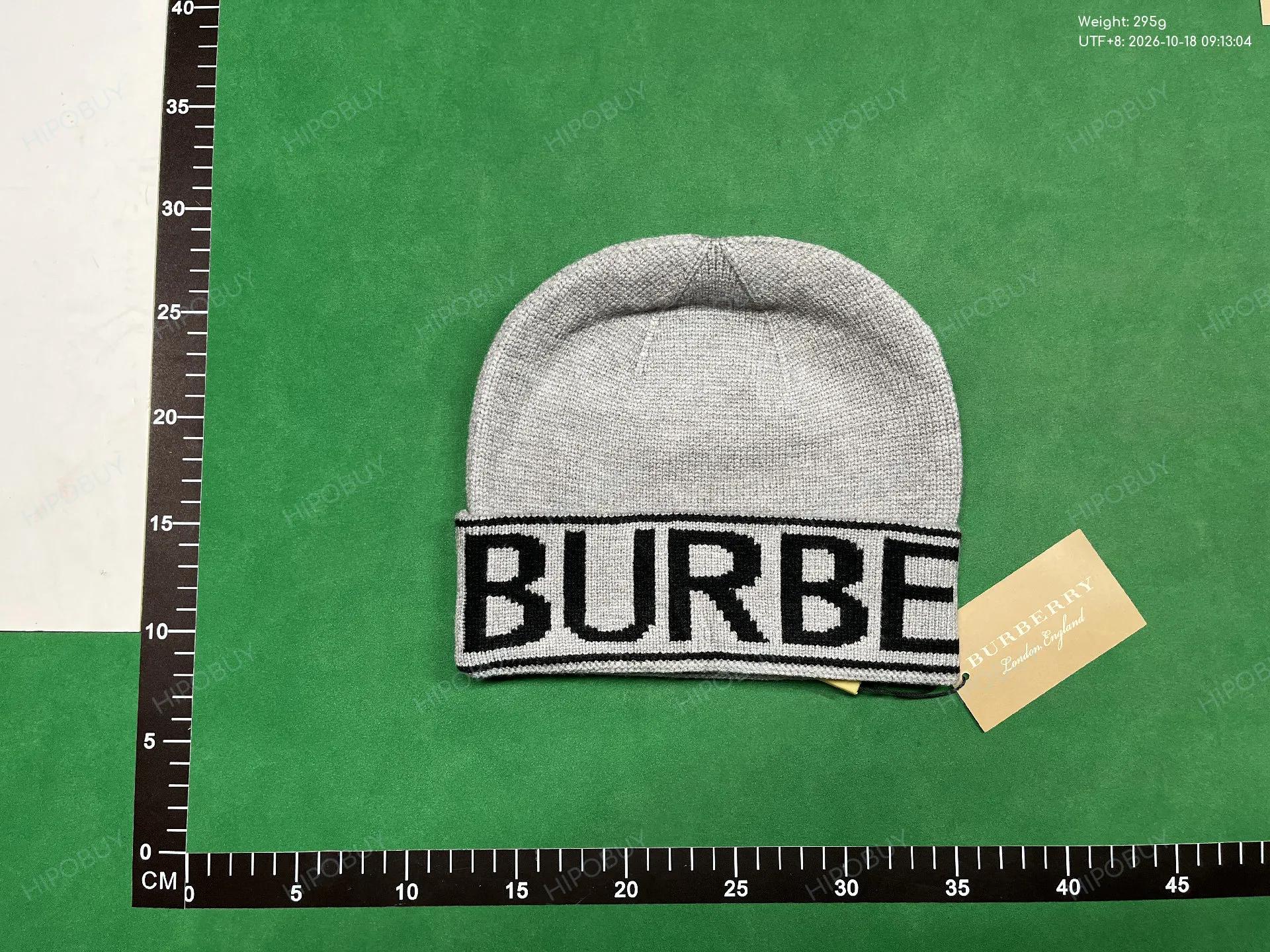 Foto QC 6 de Burberry Logo Beanie Camel