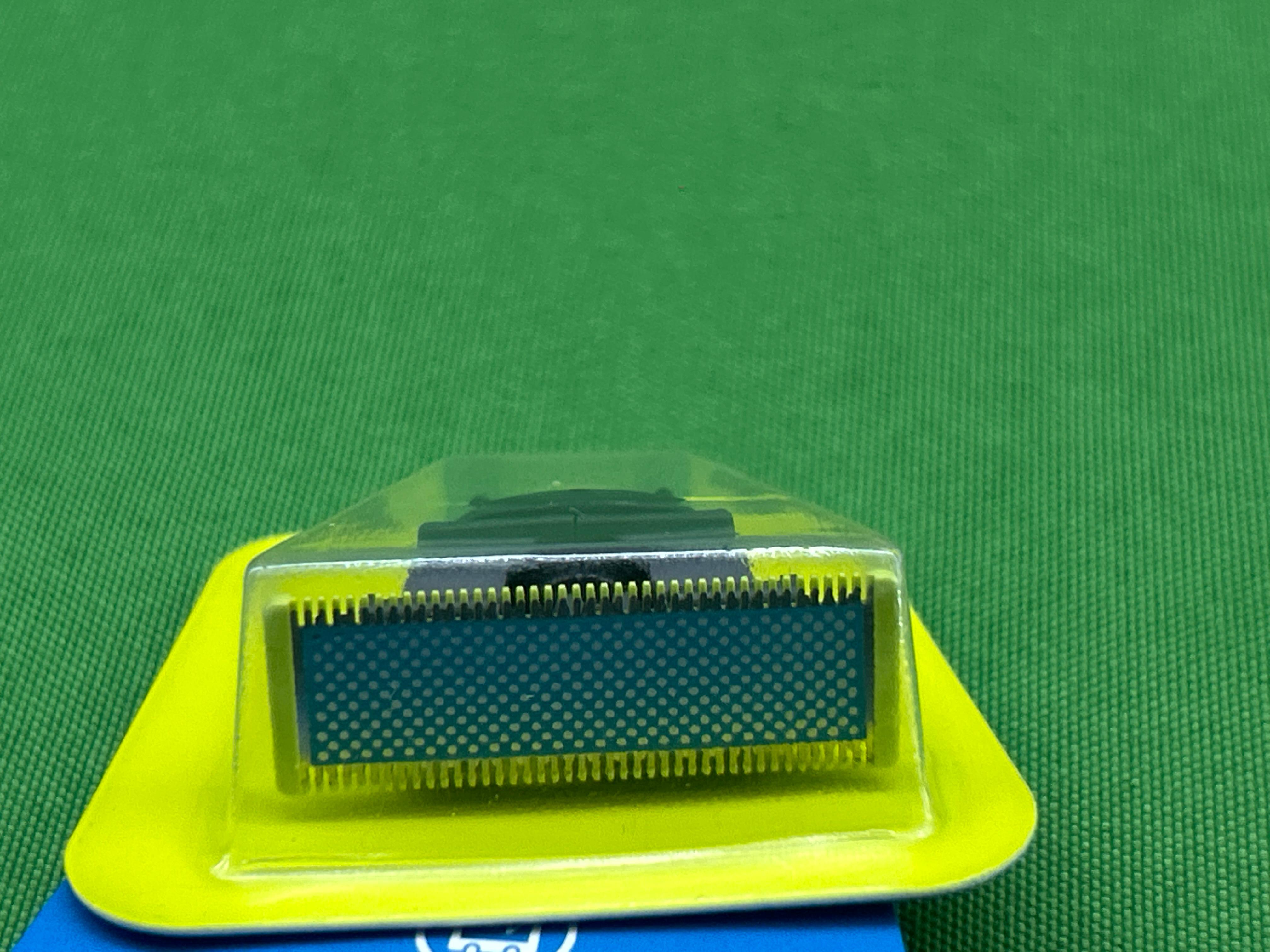 Foto QC 3 de Unbranded Replacement Shaver Blade Compatible with Philips OneBlade QP2520 QP2630