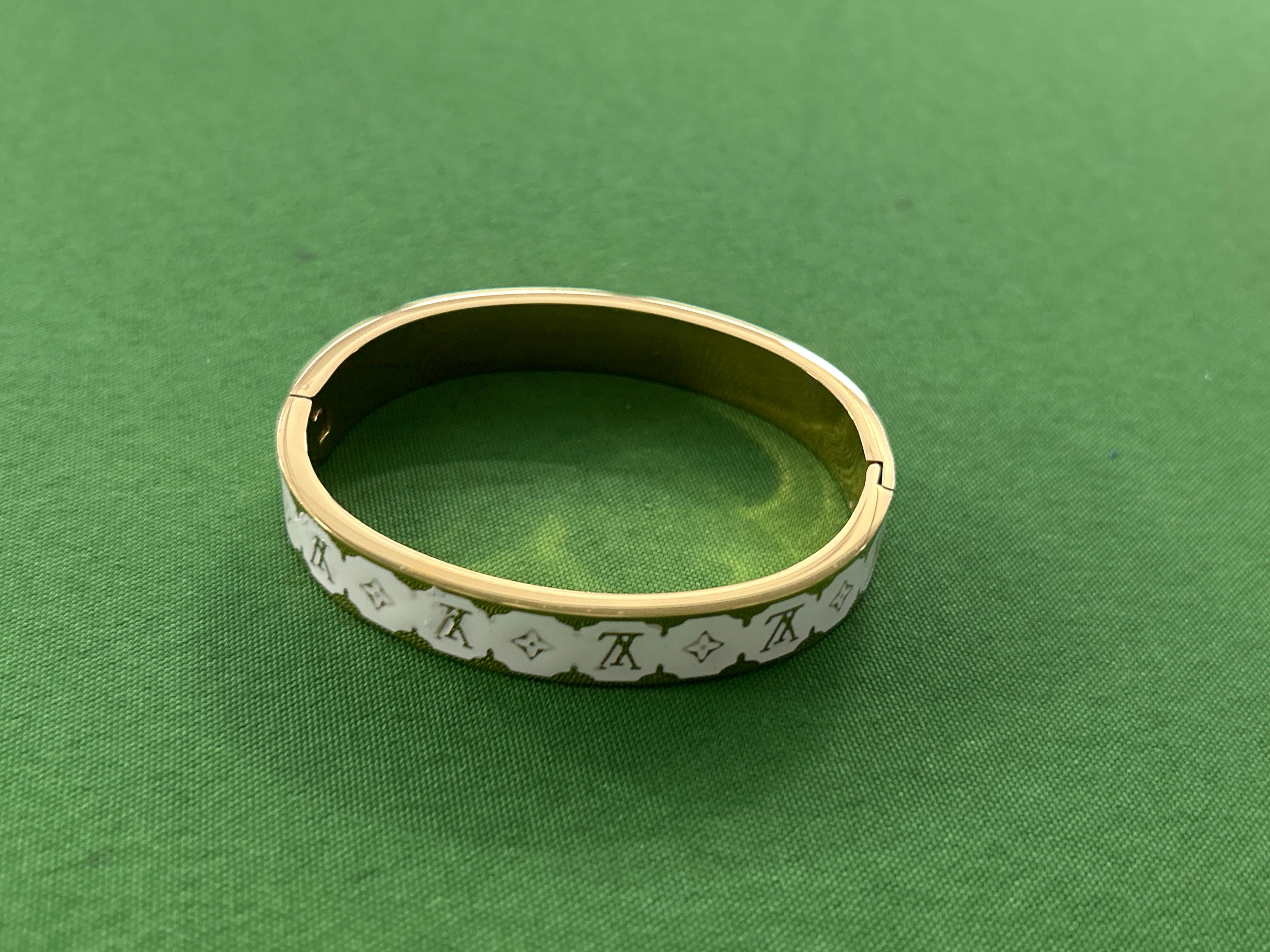 Foto QC 2 de Louis Vuitton Monogram Bracelet Metal Strass Gold