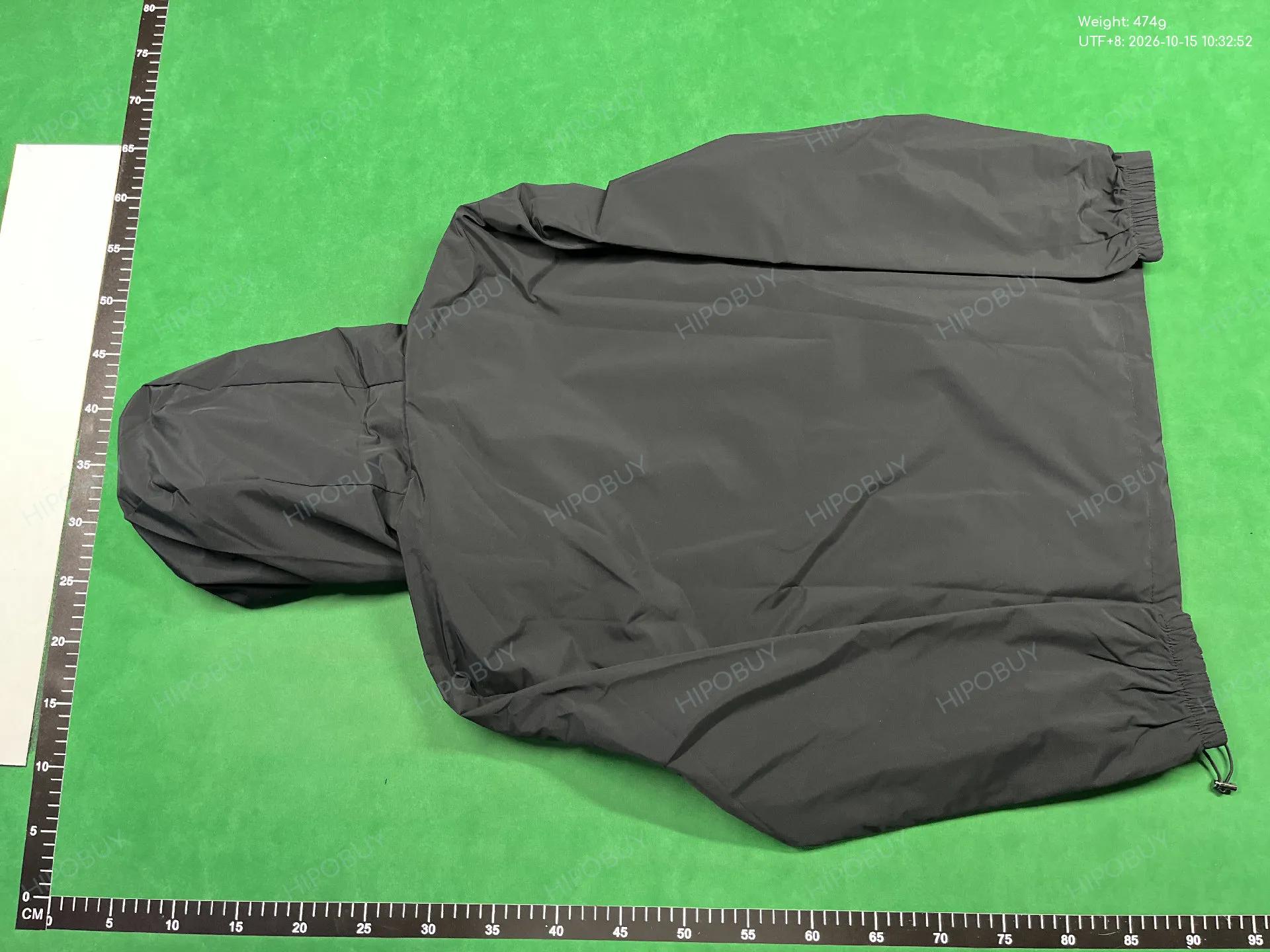 Foto QC 3 de Fendi FF Motif Hooded Jacket Reversible Black