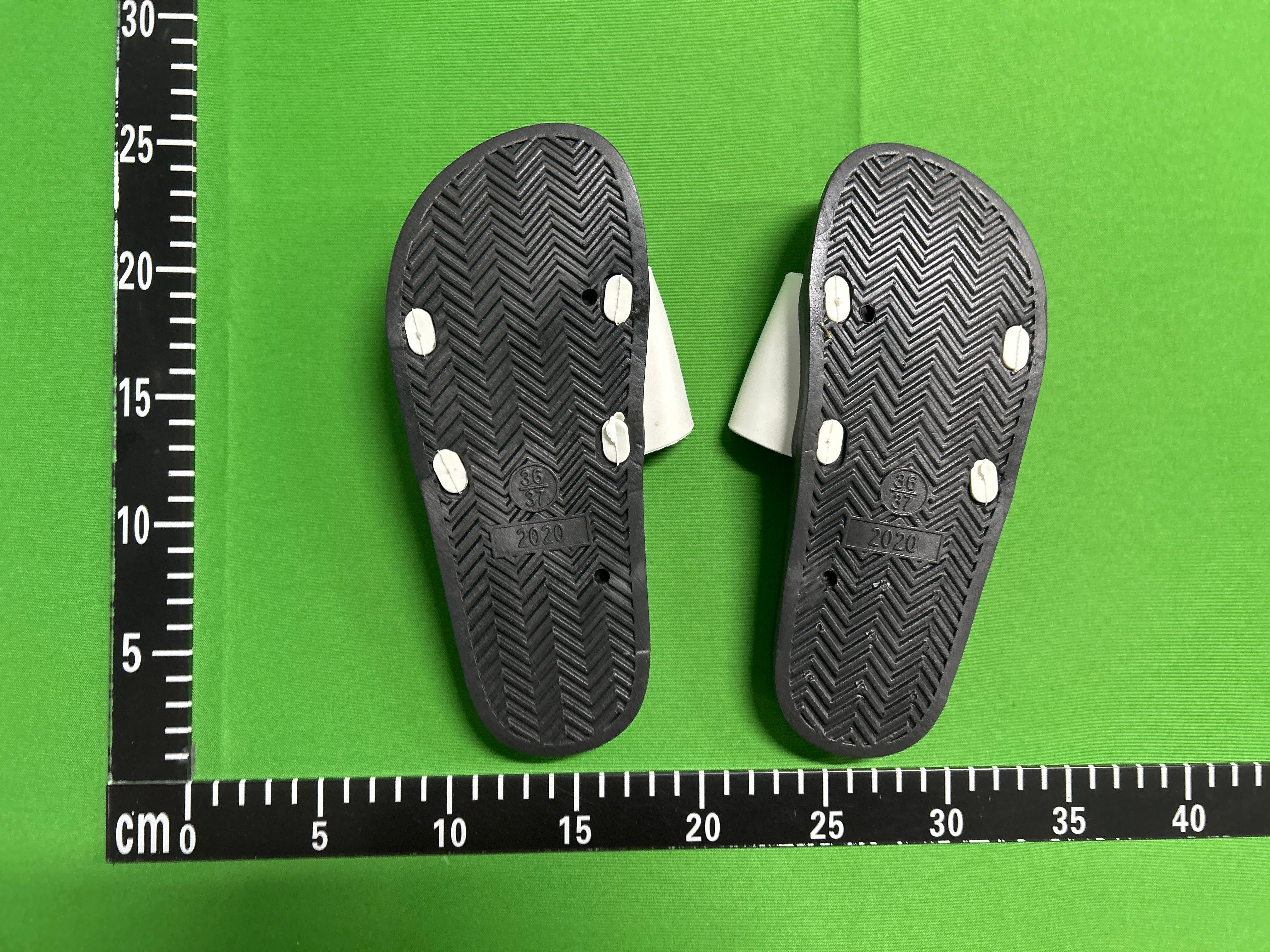 Foto QC 4 de Nike Benassi Swoosh Slide Foam Black White
