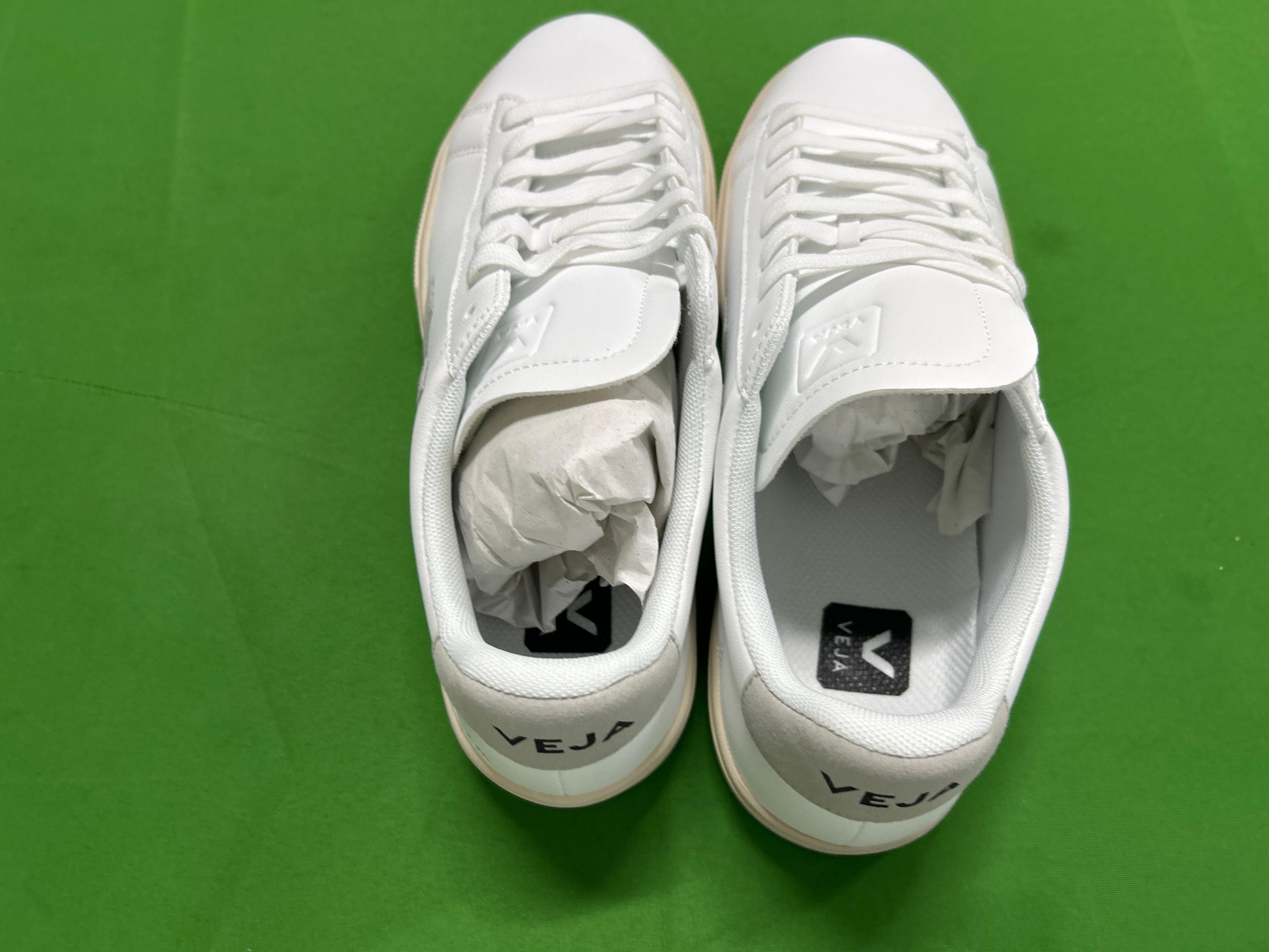 Foto QC 3 de Veja Campo Low ChromeFree Extra White Natural Suede CP0502920B