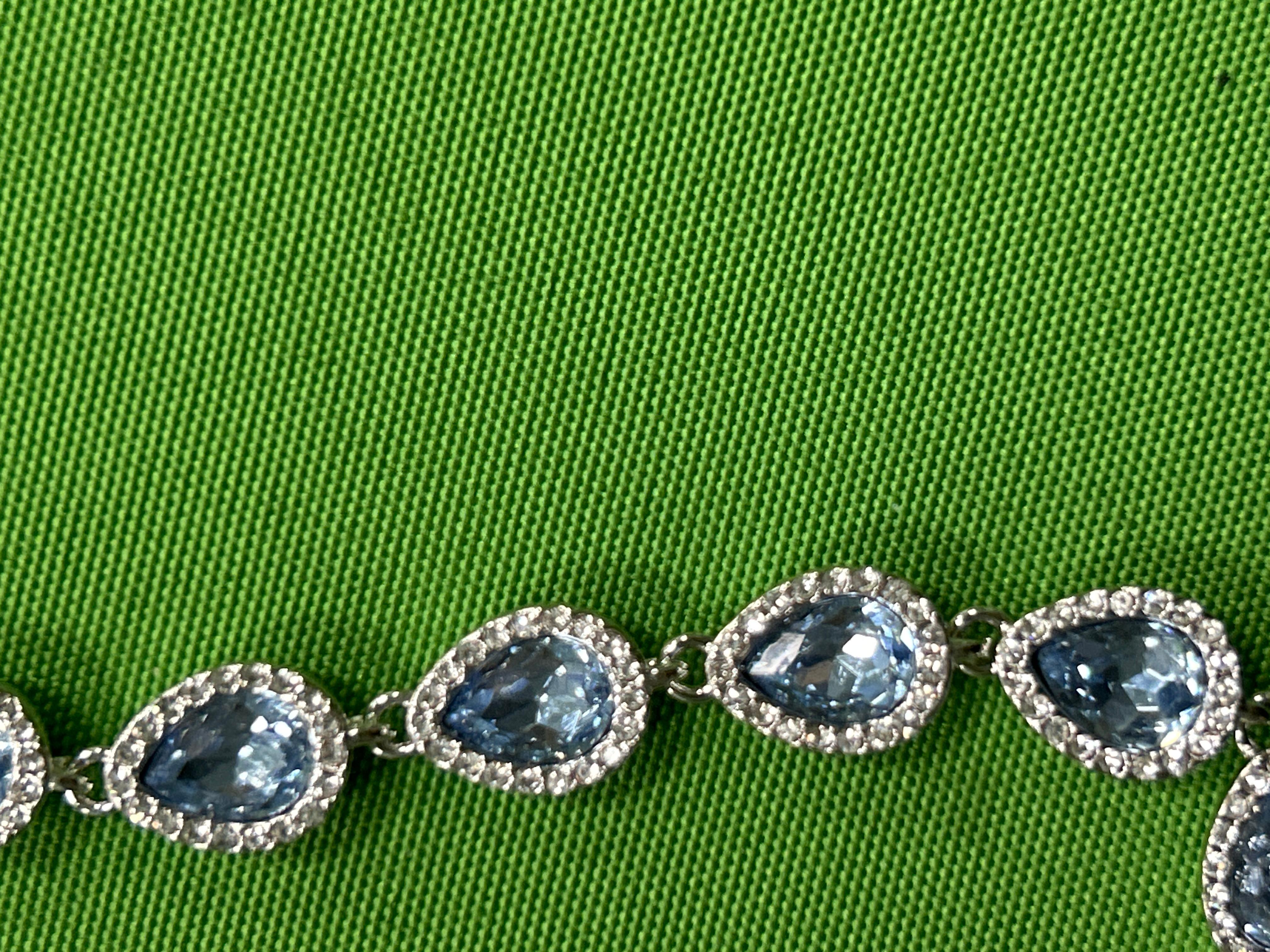 Foto QC 5 de Givenchy Teardrop Bracelet Metal Crystal Blue Silver-tone