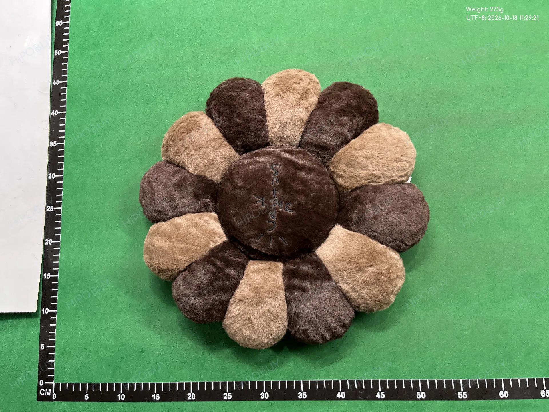 Foto QC 8 de Cactus Jack Sunflower Pink Black White Plush Cushion