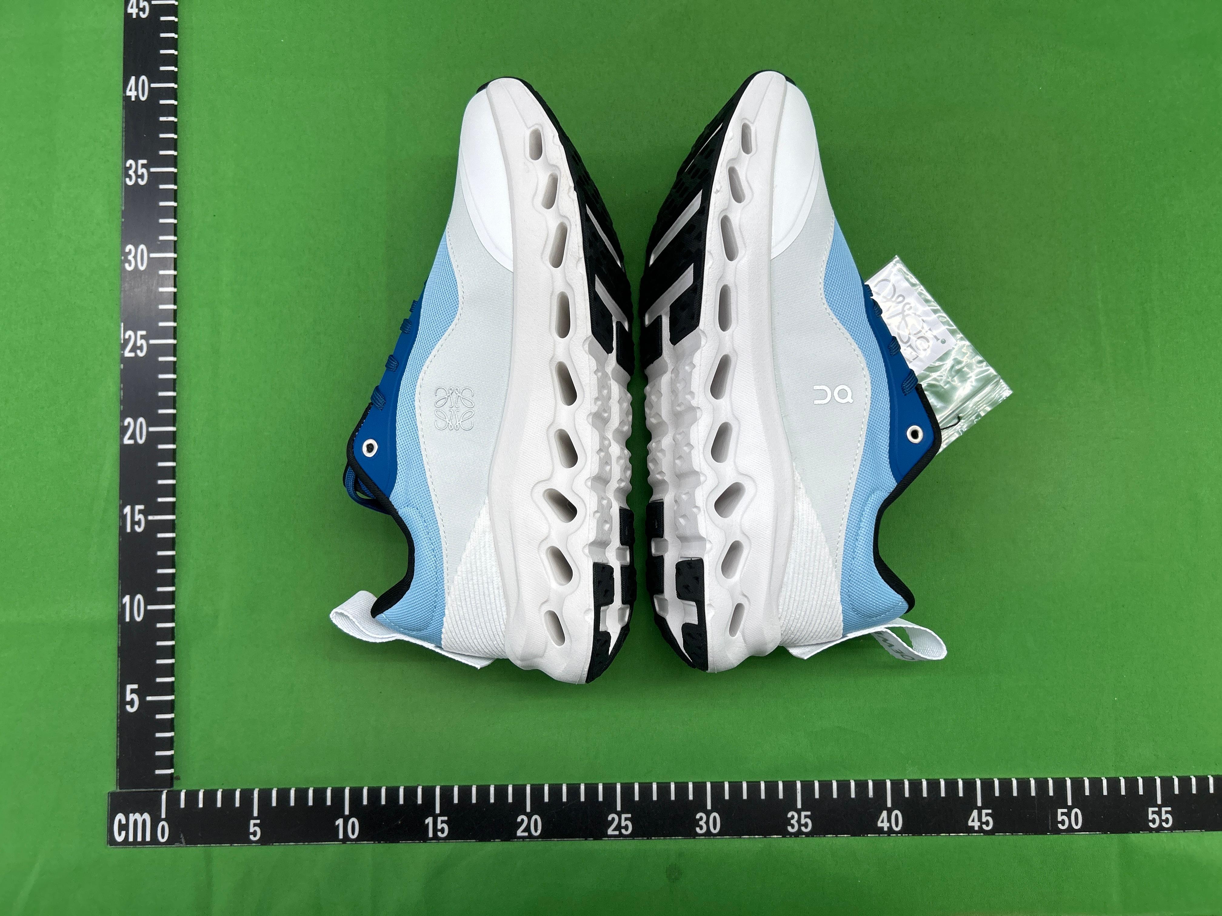 Foto QC 3 de On Cloudtilt 2.0 LOEWE Blue White 3ME10690486