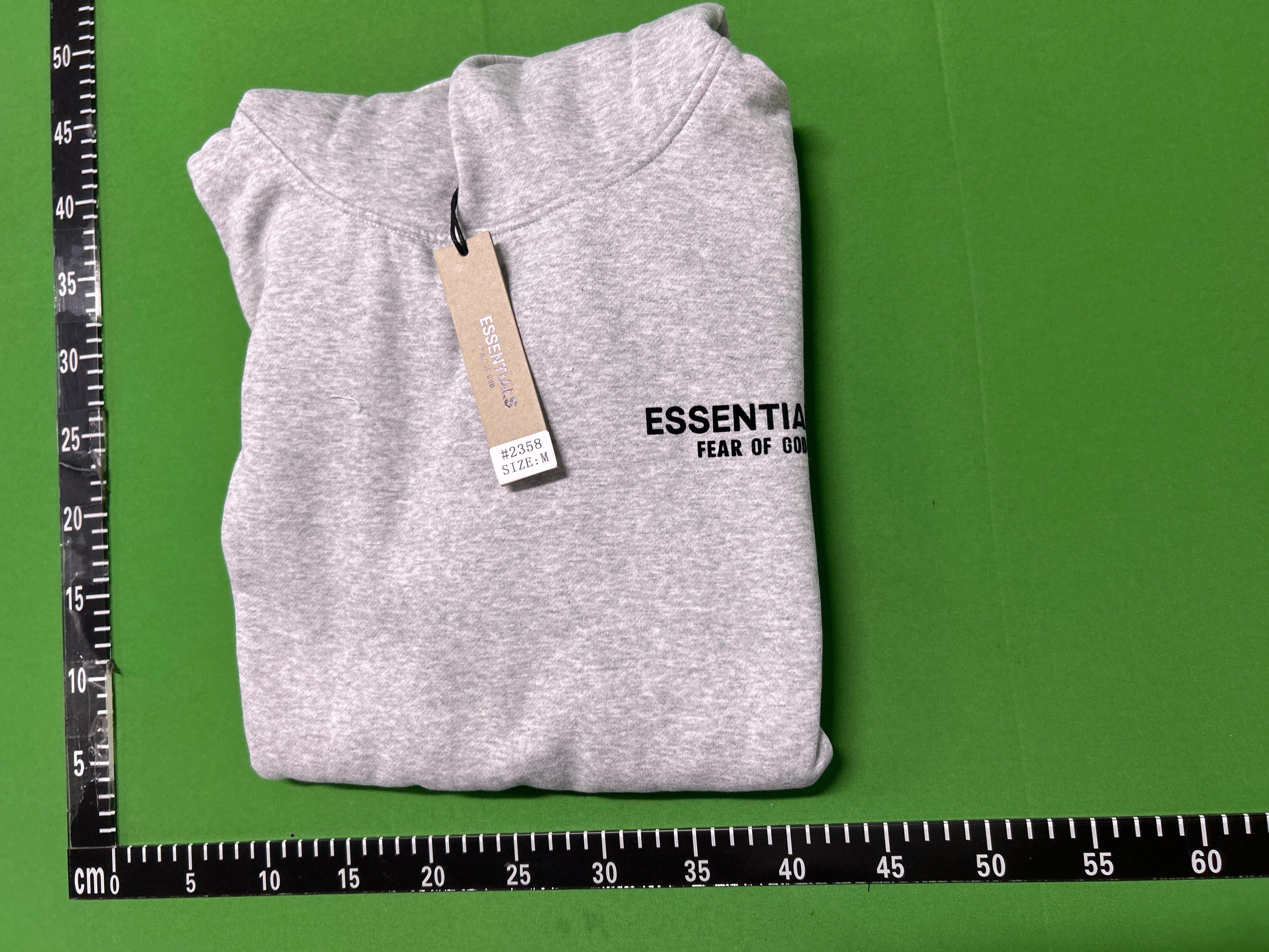 Foto QC 1 de Fear of God Essentials Hoodie Flocked Logo Grey