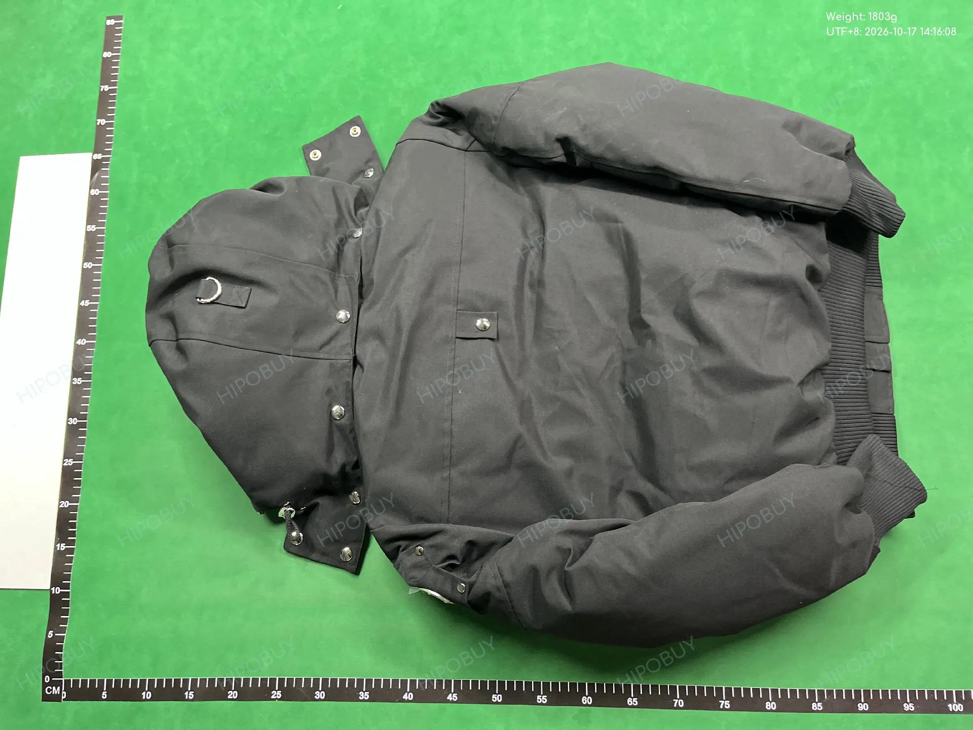 Foto QC 7 de Moose Knuckles Down Bomber Jacket Fur Hood Red