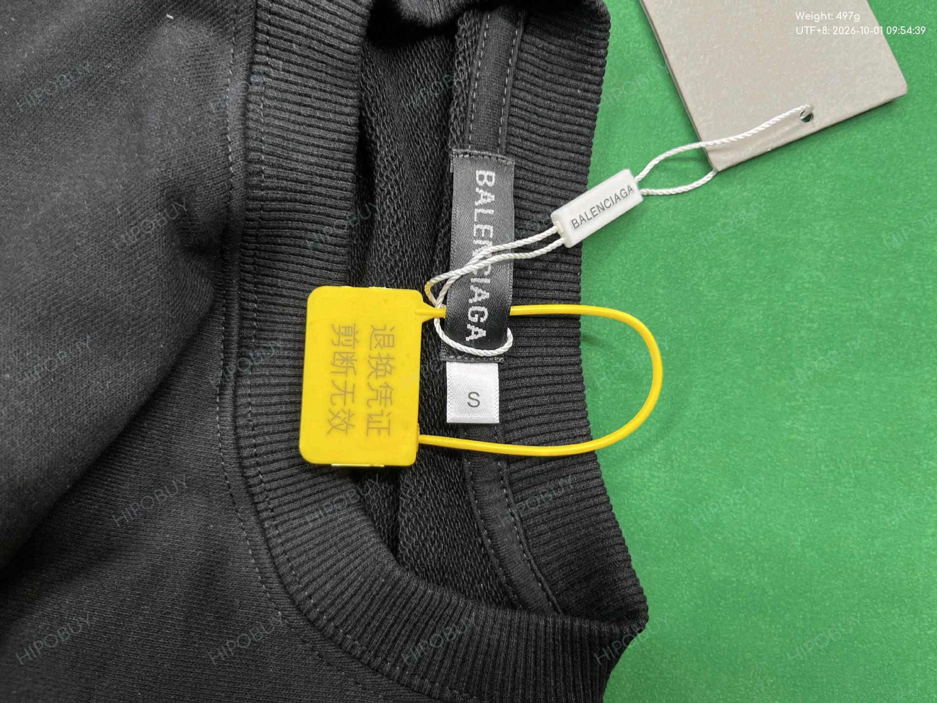 Foto QC 5 de Balenciaga Tape Print Crewneck Sweater Black