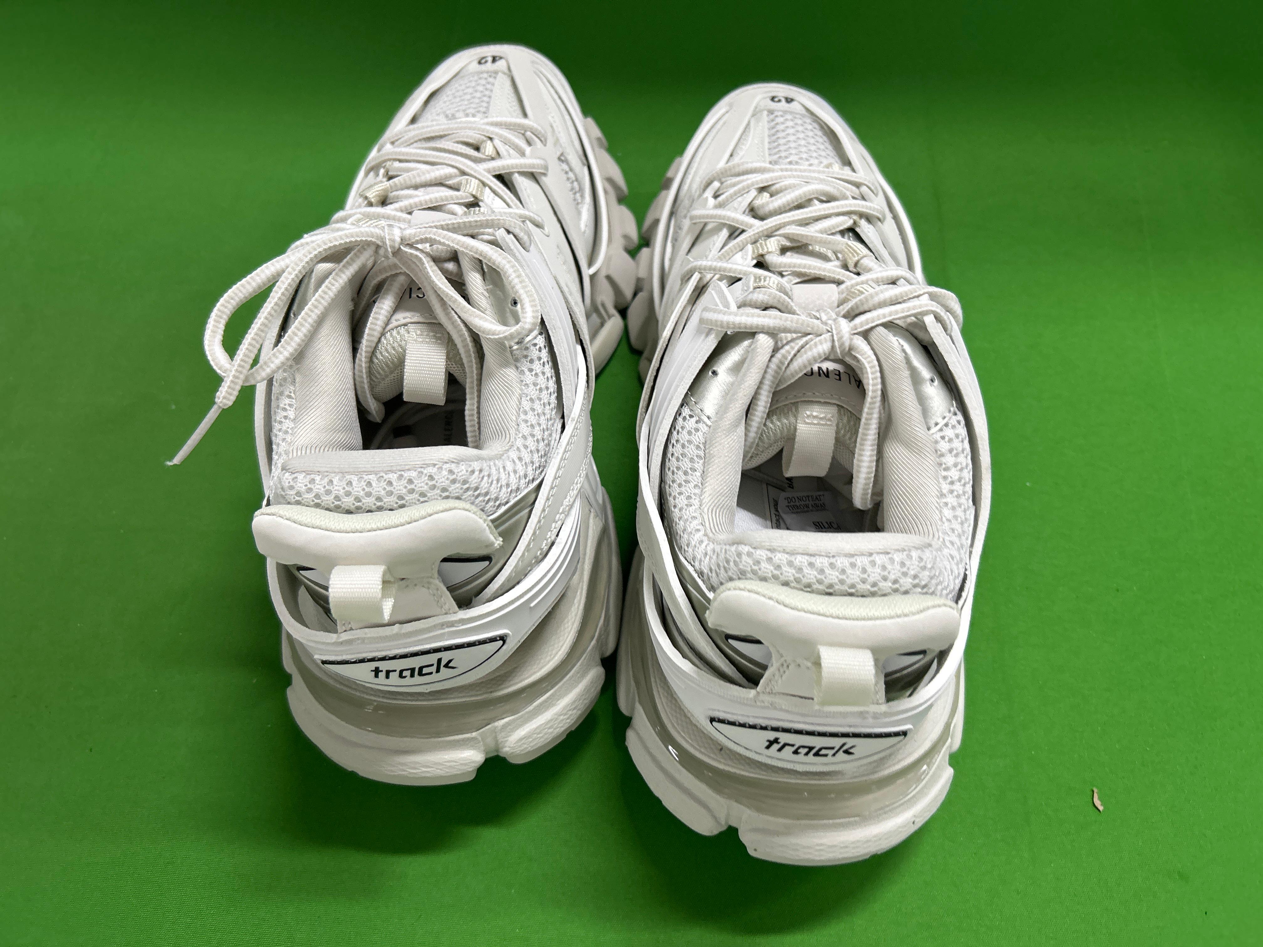 Foto QC 3 de Balenciaga Track LED Black