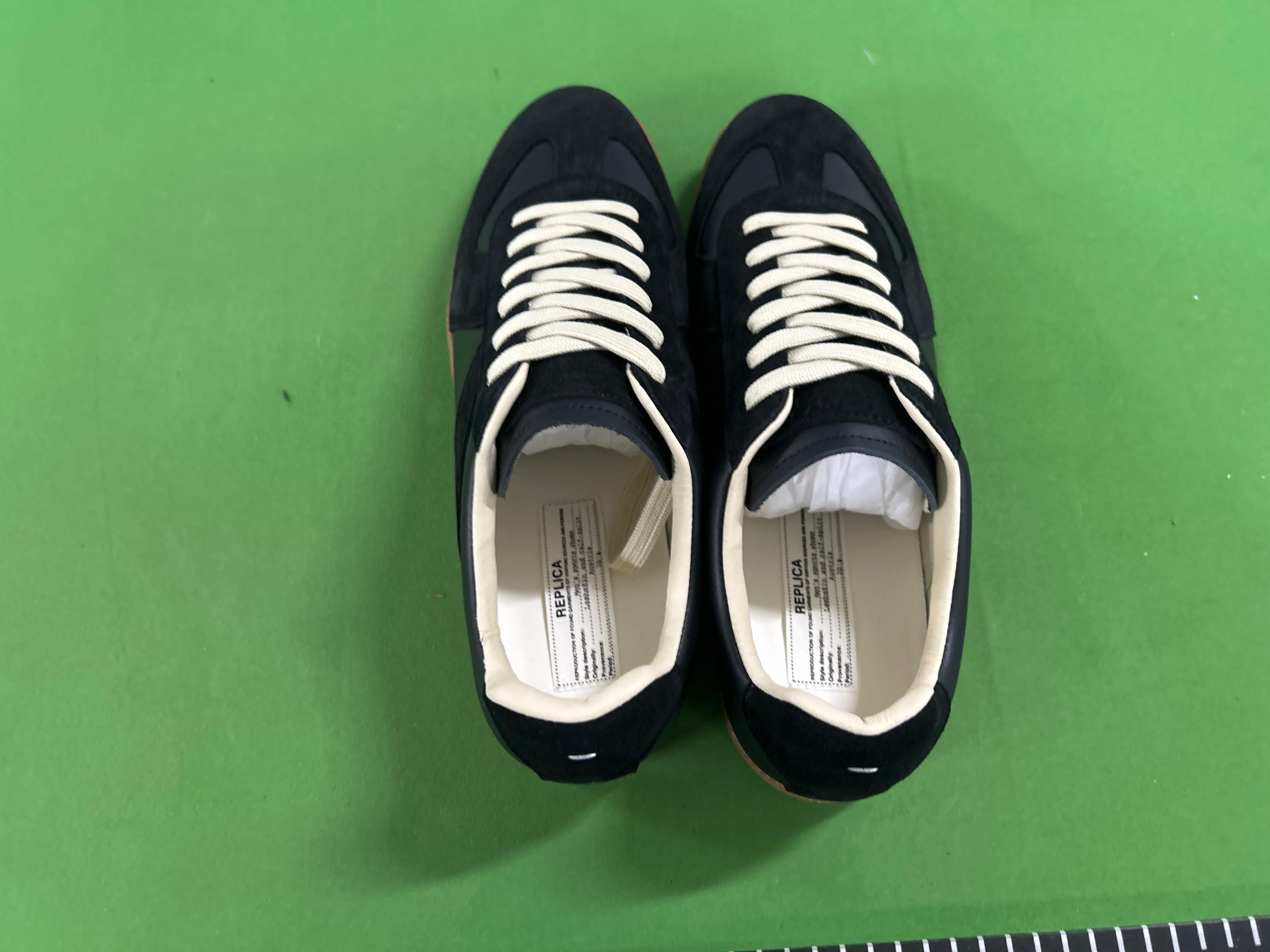 Foto QC 3 de mm6 Gats Low Painted