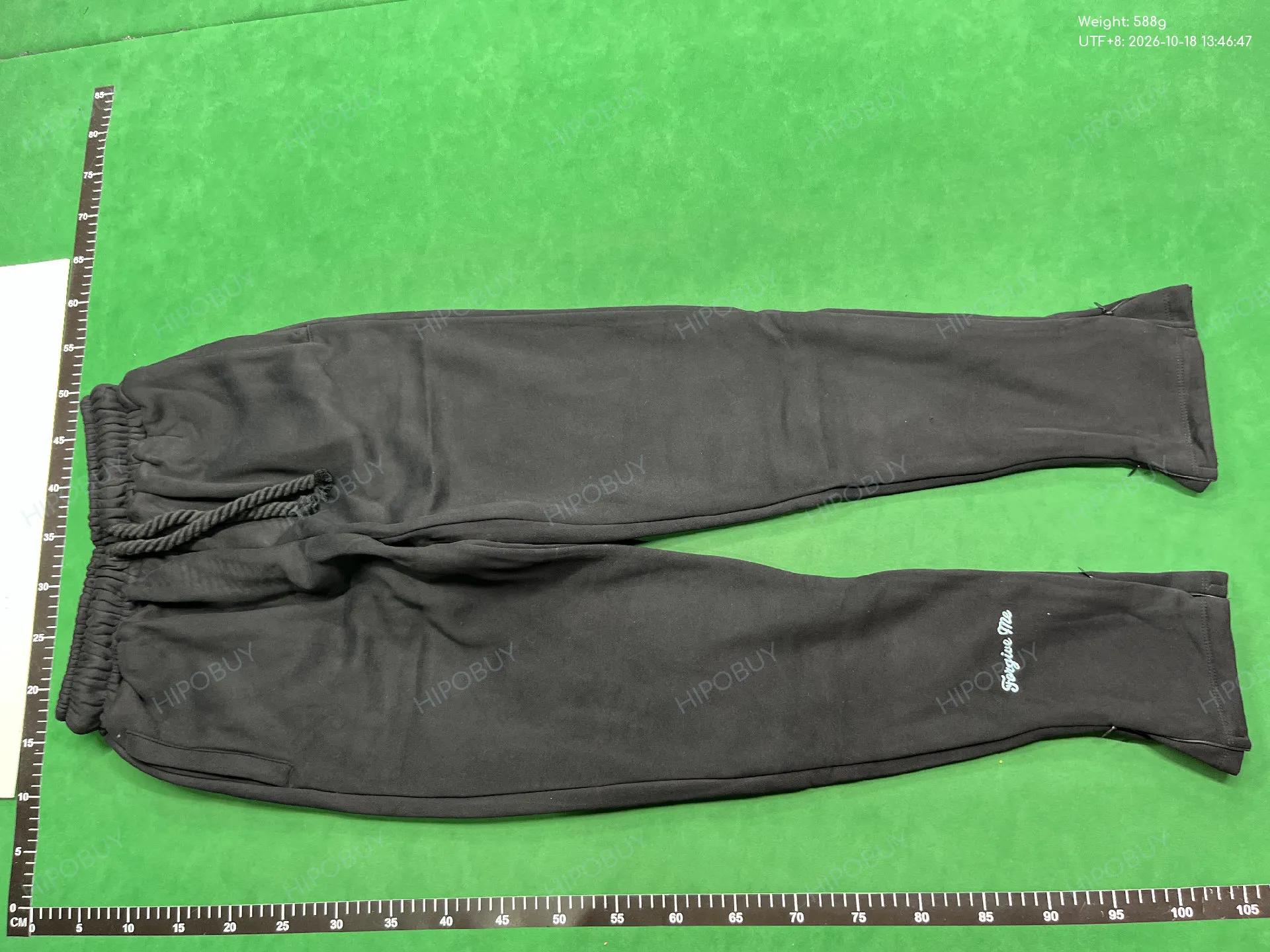 Foto QC 2 de Syna World Sweater Logo Hoodie Black Pink