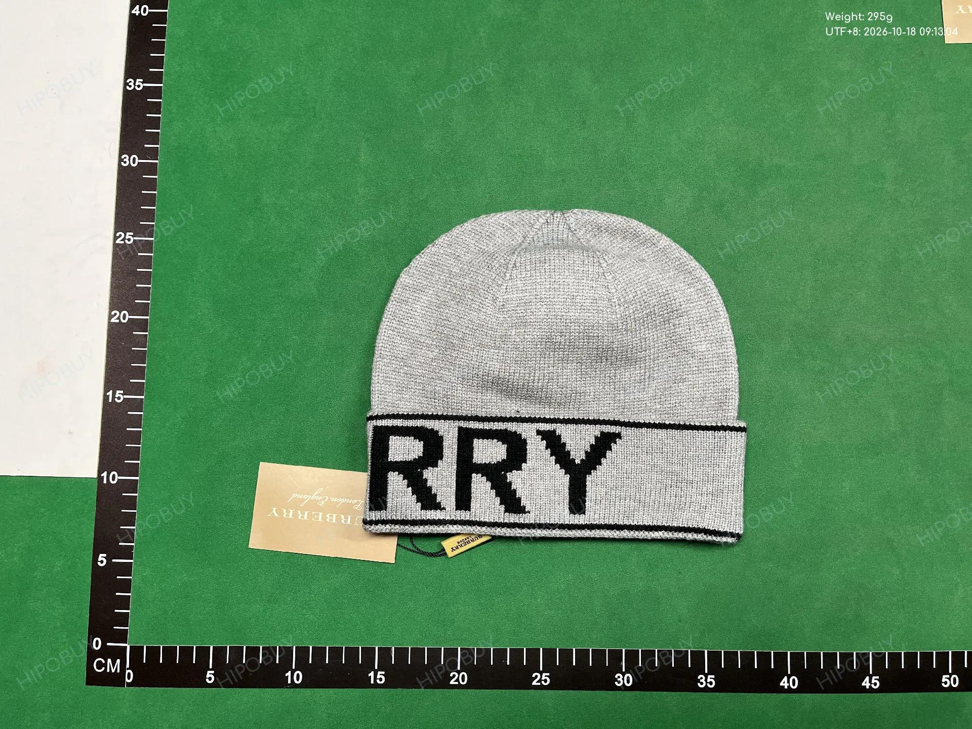 Foto QC 7 de Burberry Logo Beanie Camel