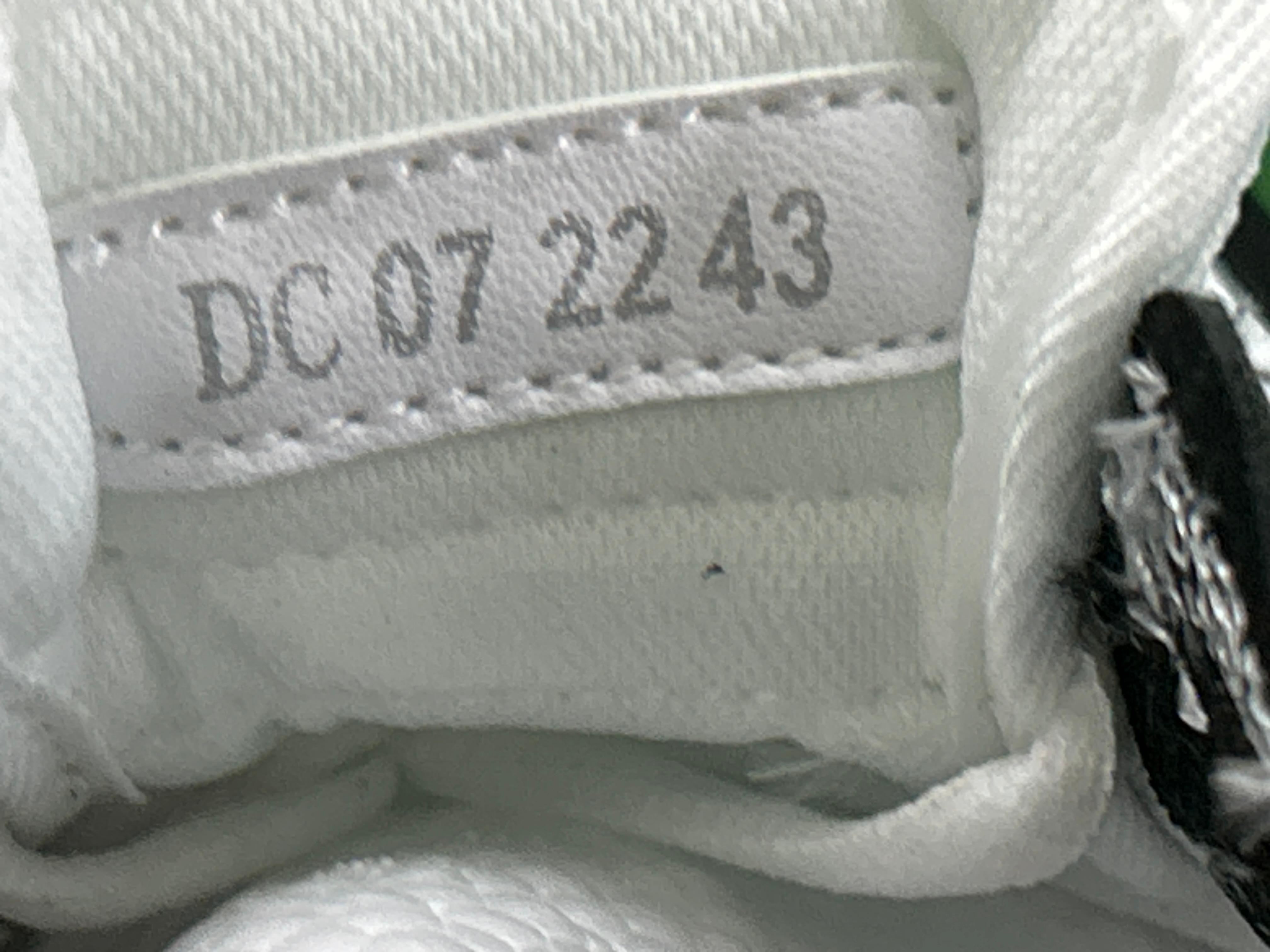 Foto QC 7 de Dior B25 Runner Oblique White Grey 3SN283ZMI_H865