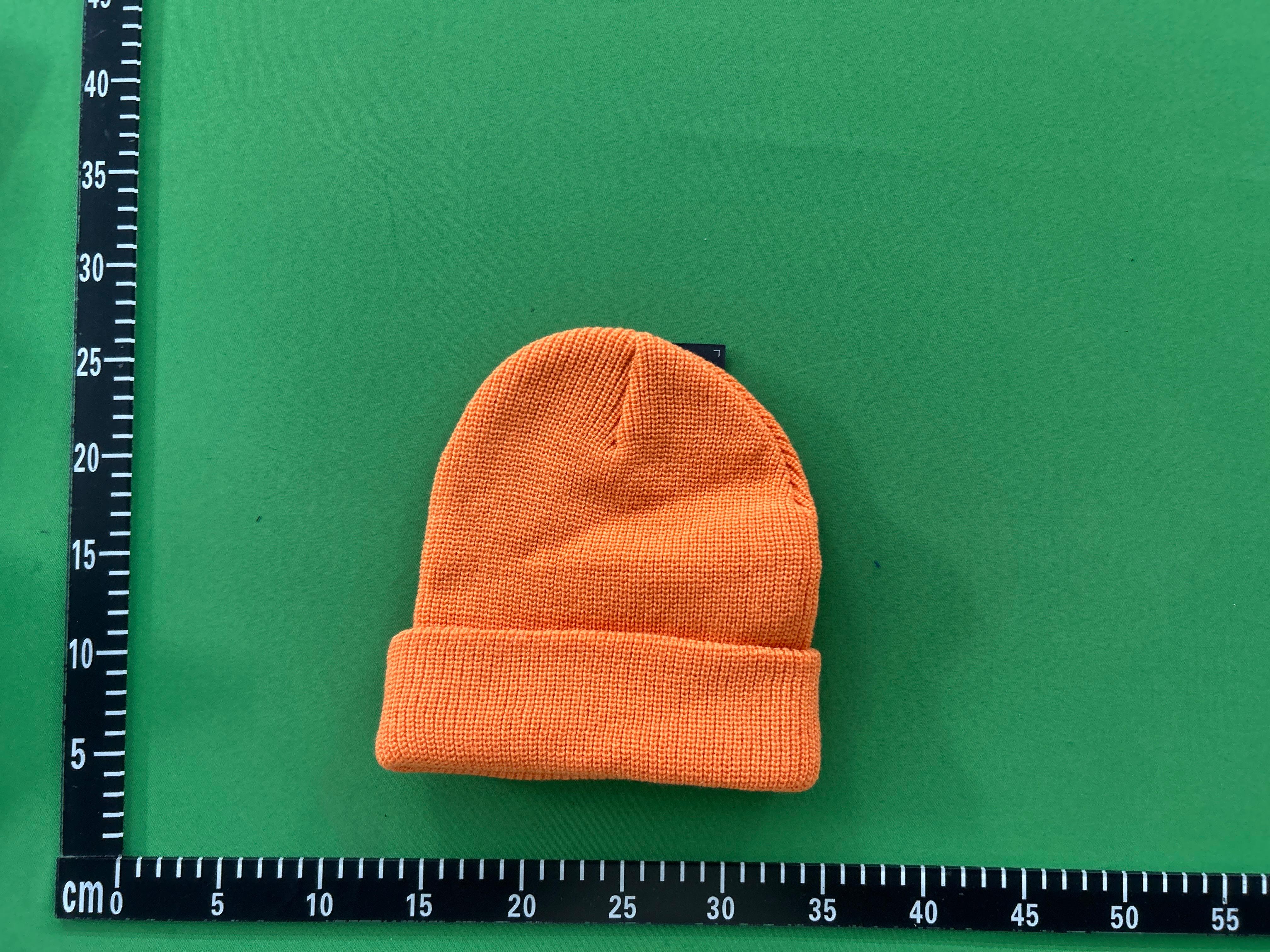 Foto QC 4 de Stussy Stock Logo Beanie Burgundy