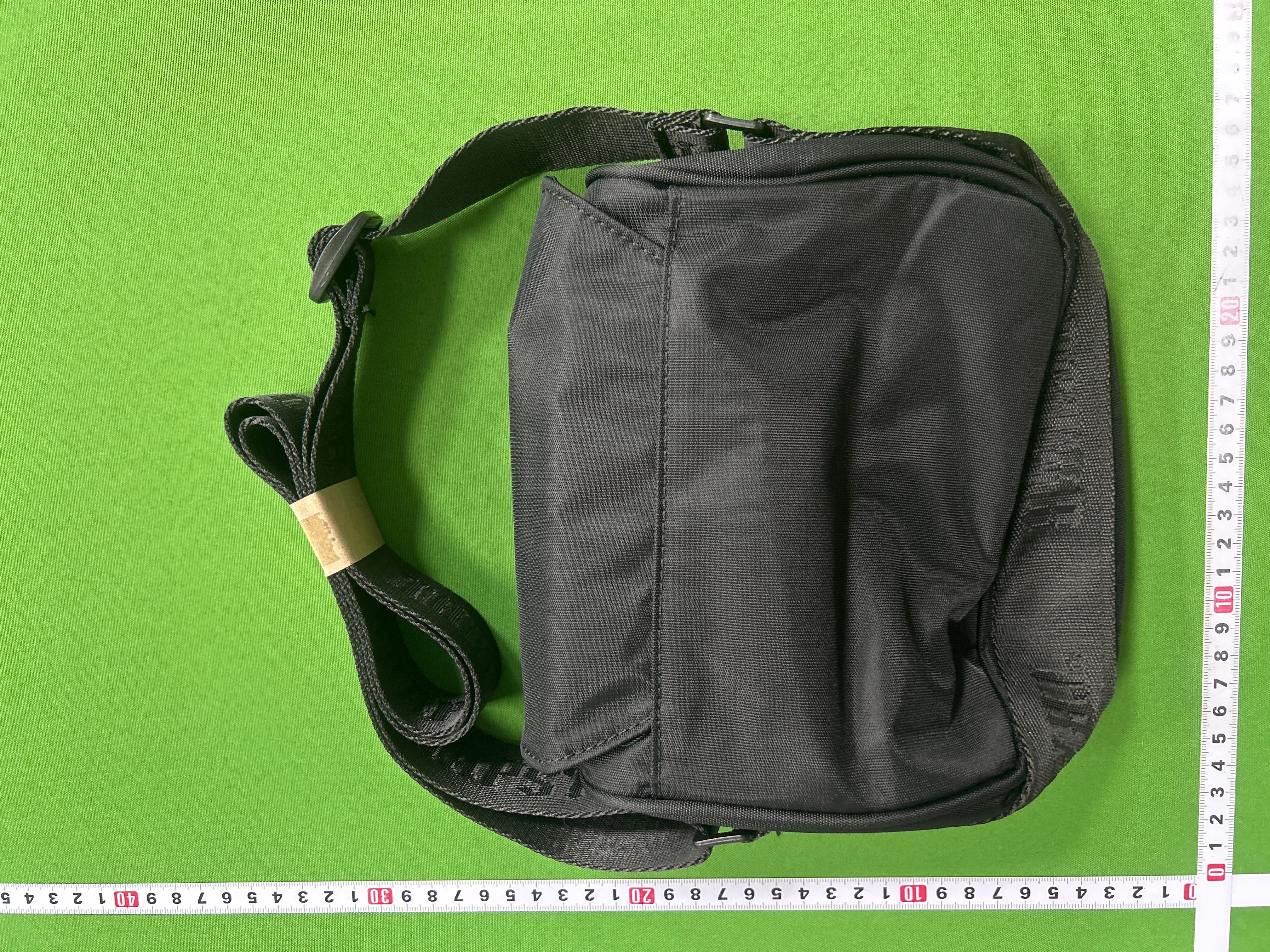Foto QC 4 de Trapstar Irongate T Crossbody Bag Black Snakeskin
