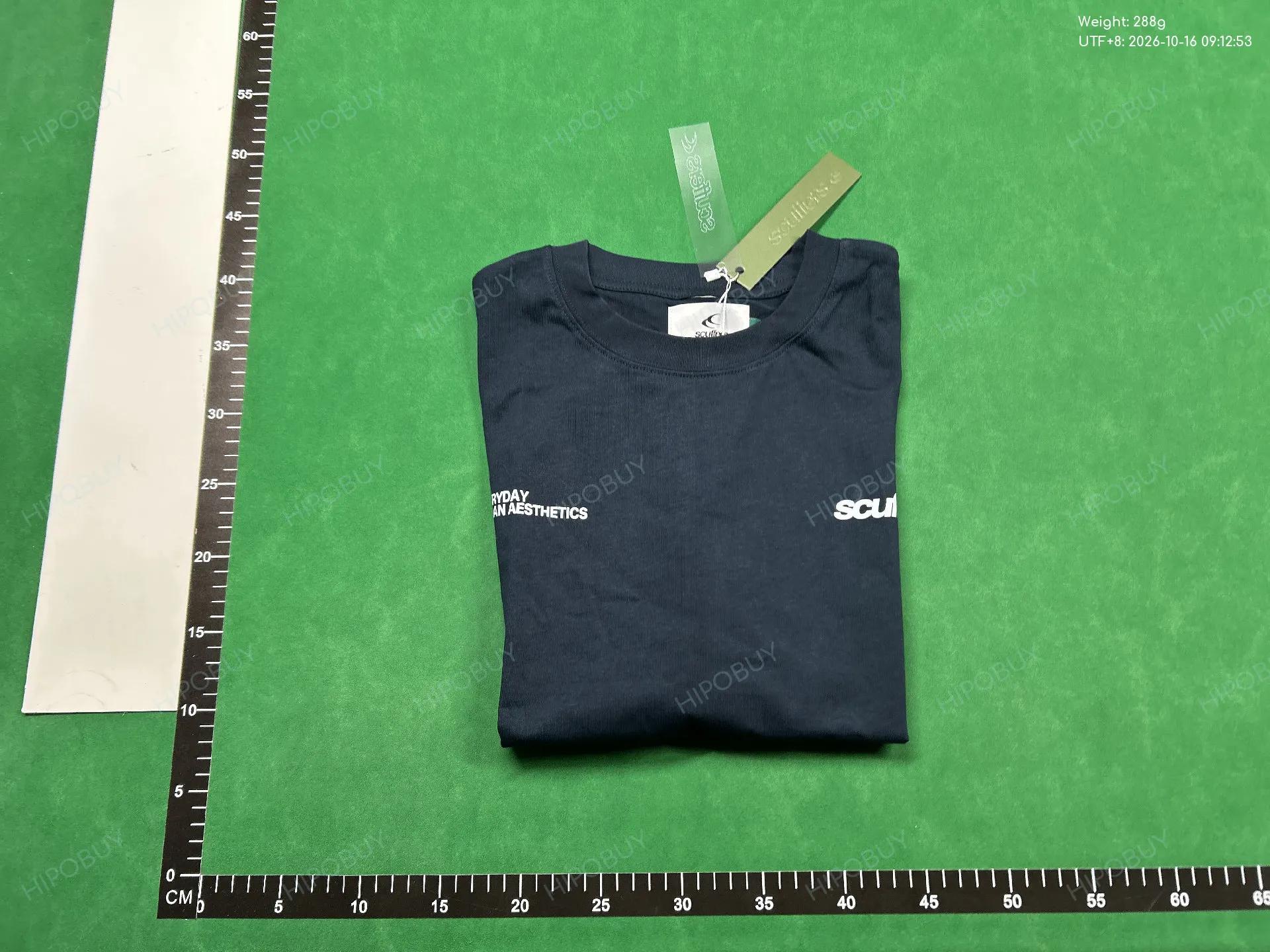 Foto QC 8 de Scuffers SS26 T-shirt Everyday Urban Aesthetics Graphic White