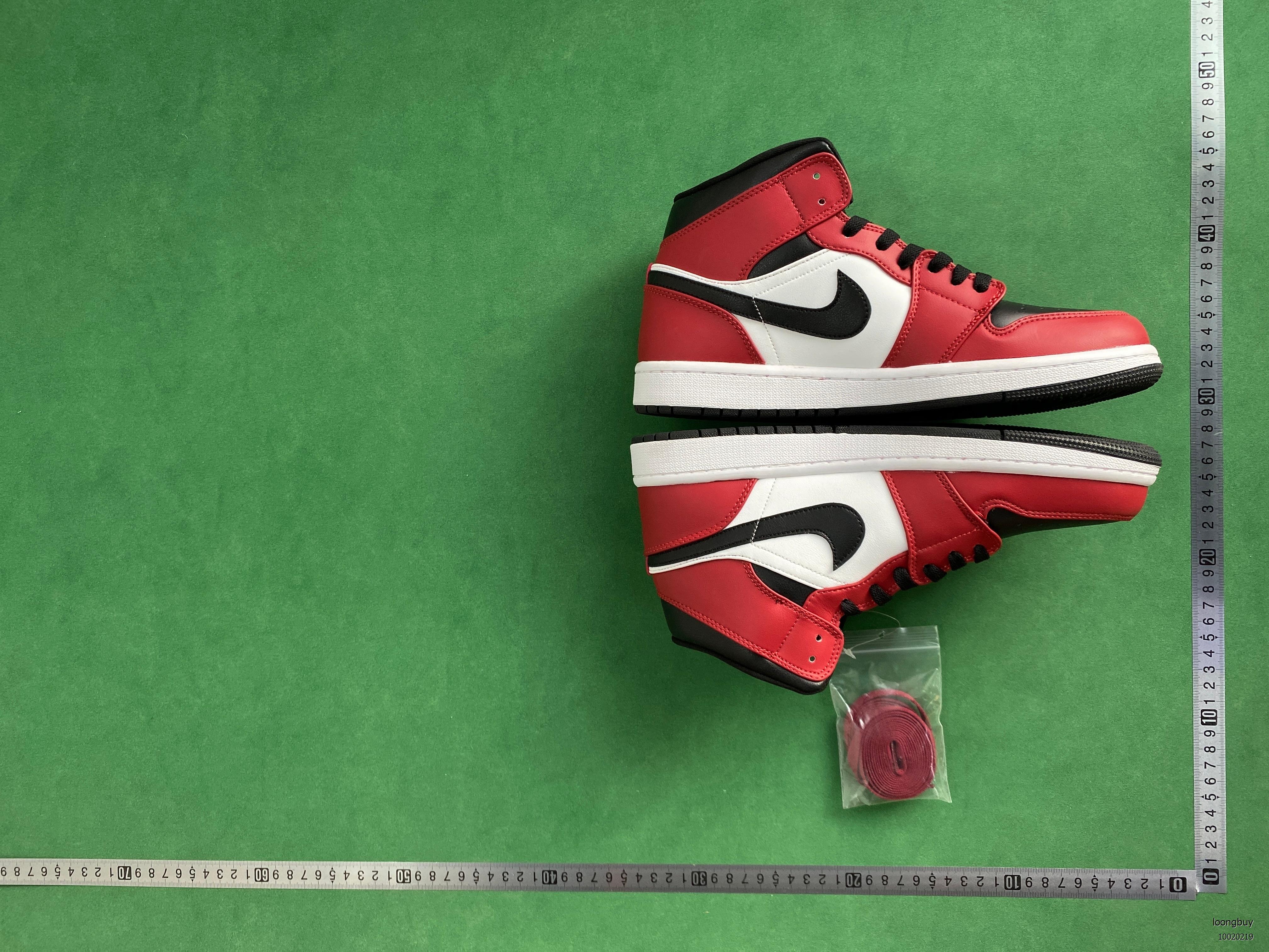 Foto QC 3 de Jordan 1 Mid Chicago Black Toe 554724-069