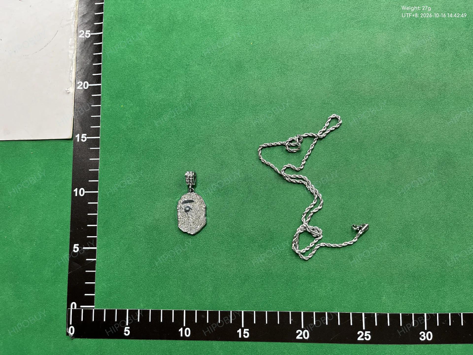 Foto QC 3 de Bape Necklace Metal Strass Silver