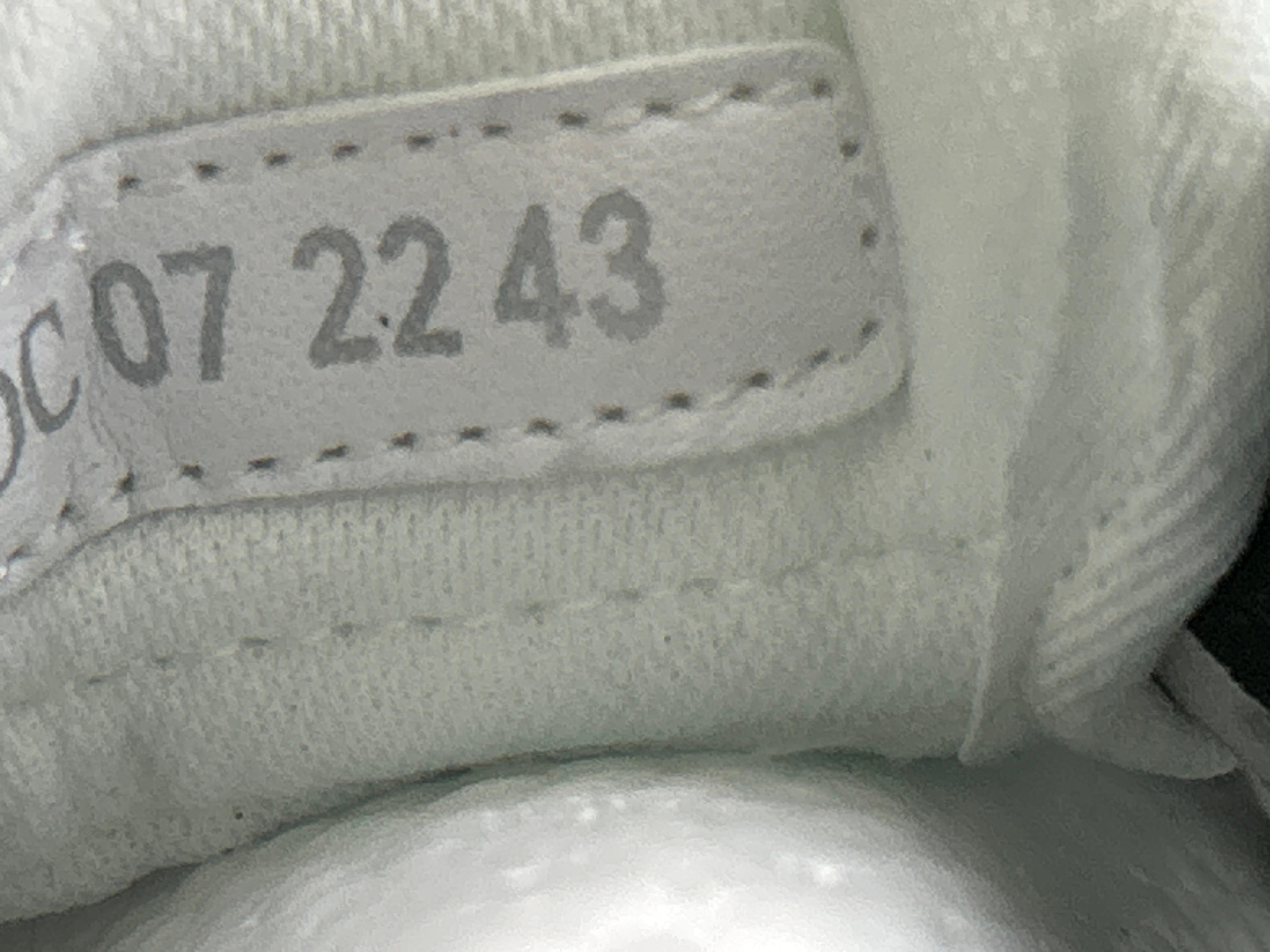 Foto QC 8 de Dior B25 Runner Oblique White Grey 3SN283ZMI_H865