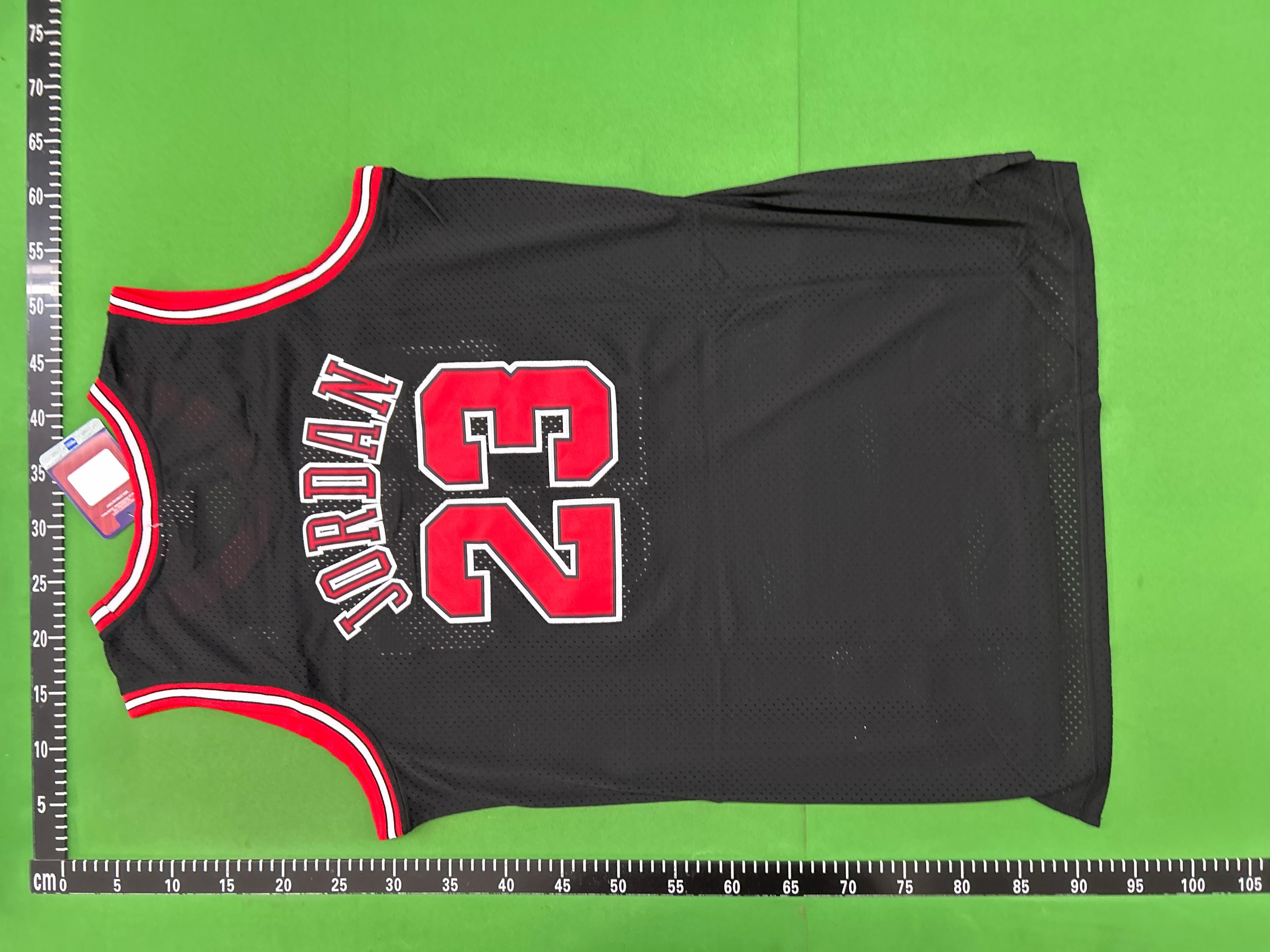 Foto QC 4 de Mitchell & Ness x Chicago Bulls Retro 1997-98 Michael Jordan Away NBA Finals Jersey Red