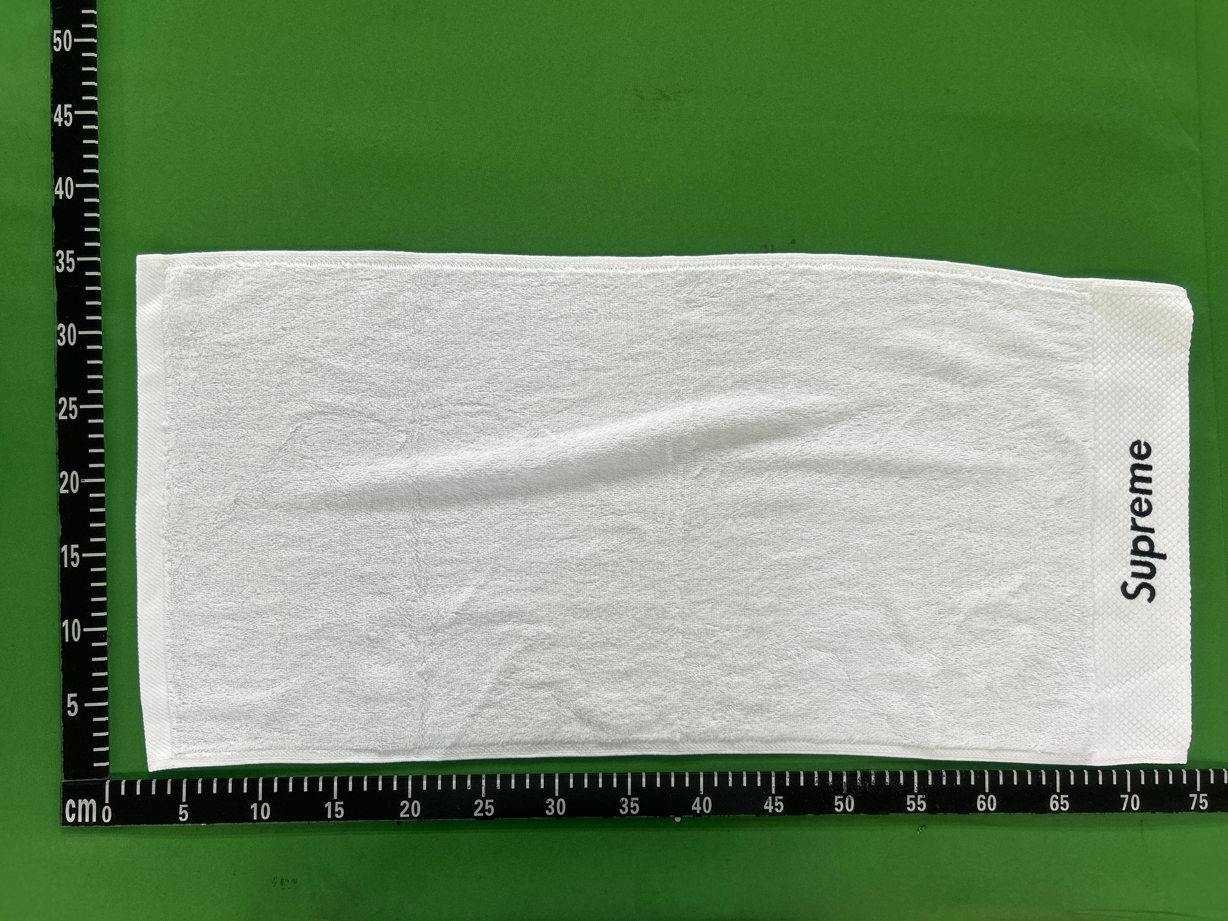 Foto QC 4 de Supreme Hand Towel White