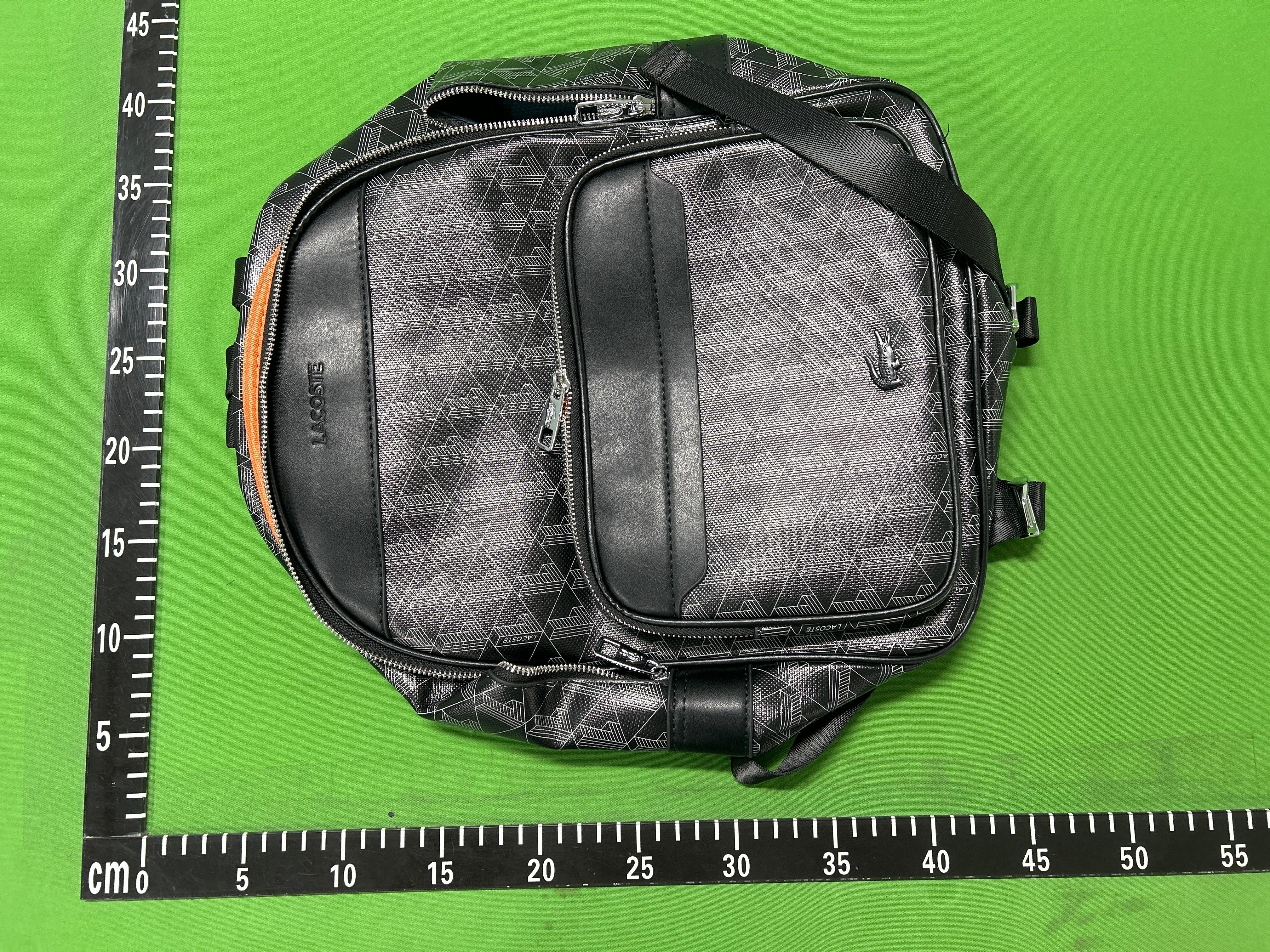 Foto QC 3 de Lacoste The Blend Monogram Backpack Black Canvas