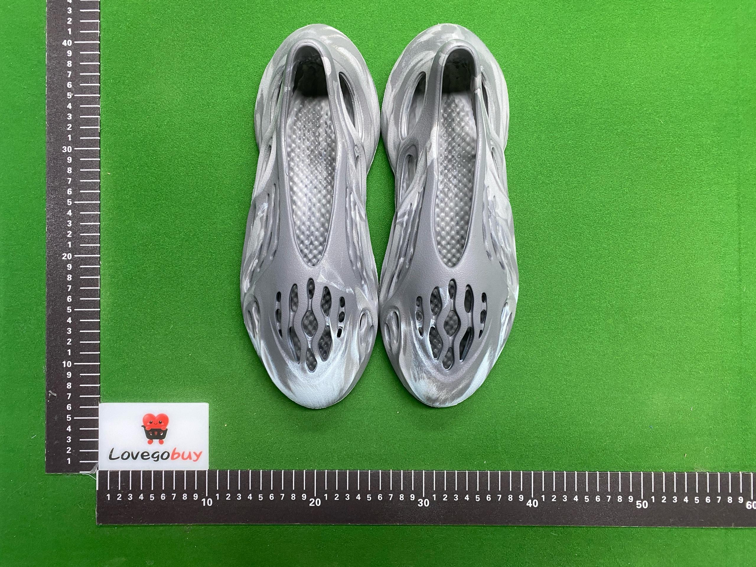 Foto QC 8 de adidas Yeezy Slide Foam Onyx