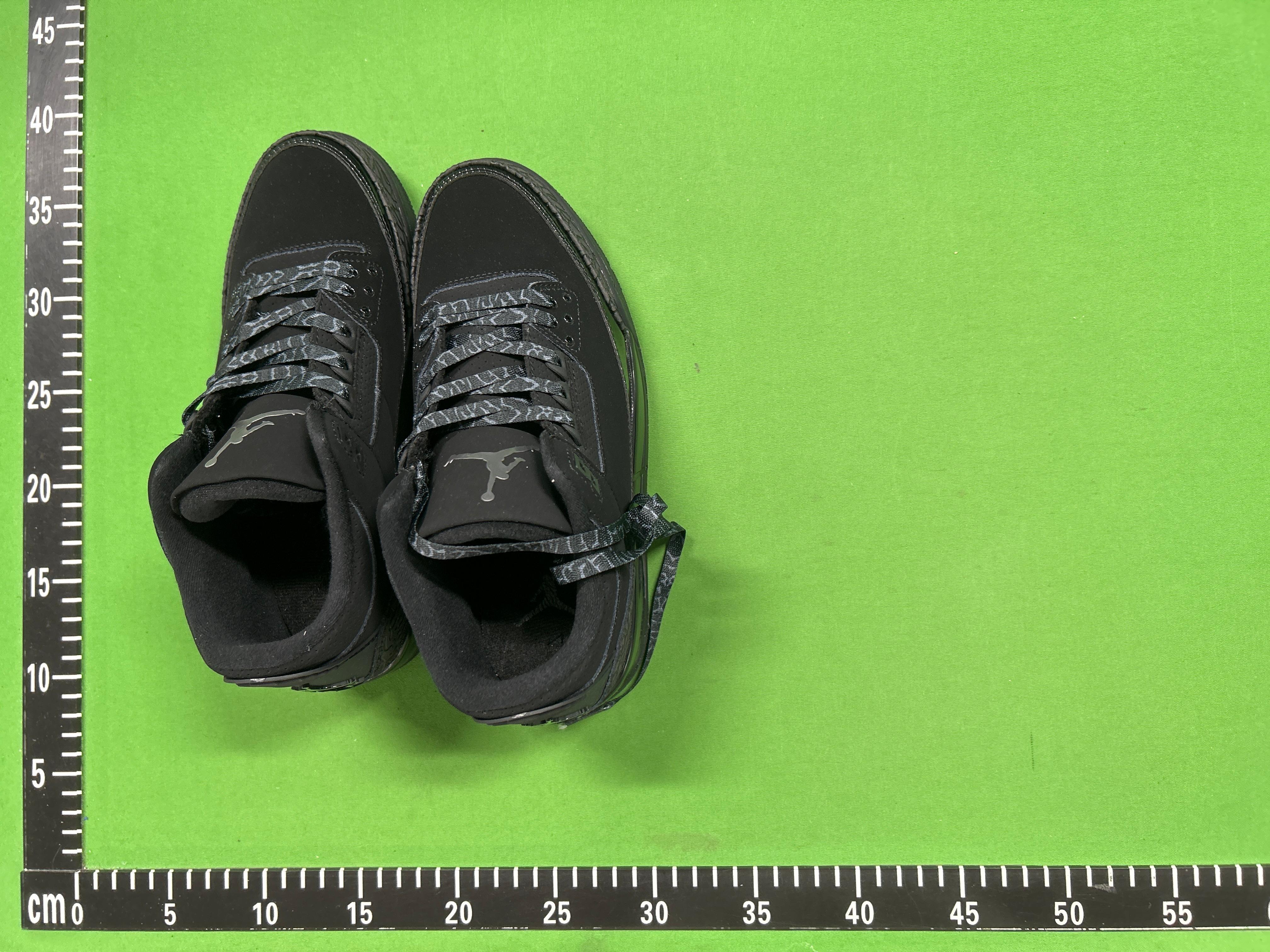 Foto QC 3 de Jordan 3 Retro Black Cat CT8532-001