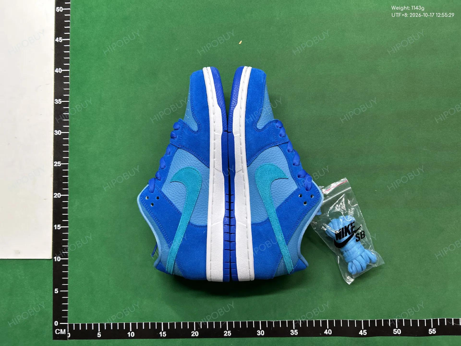Foto QC 4 de Nike SB Dunk Low Black Pigeon 883232-008