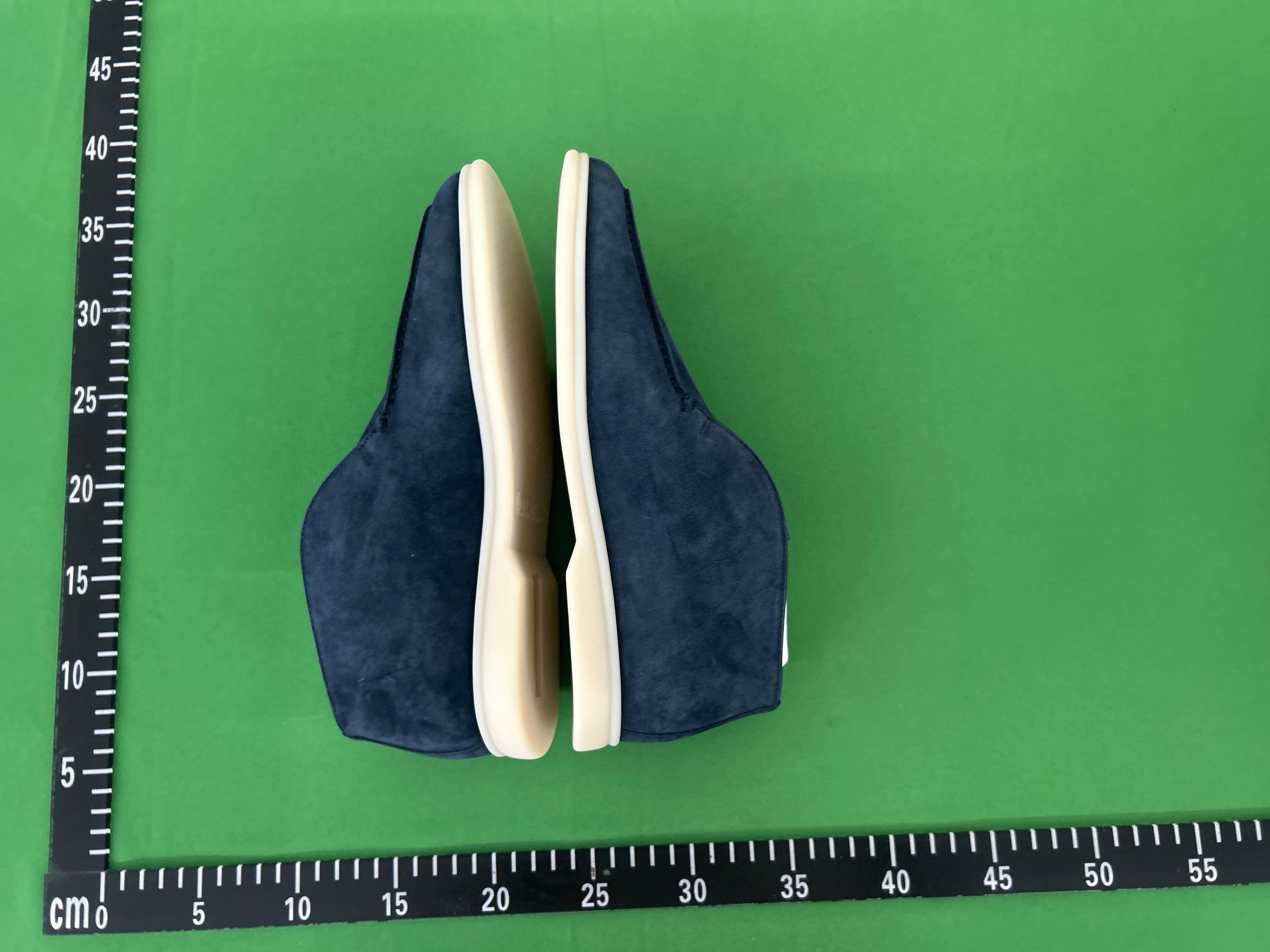 Foto QC 4 de Loro Piana Open Walk Suede Ankle Boots Navy Blue White Sole