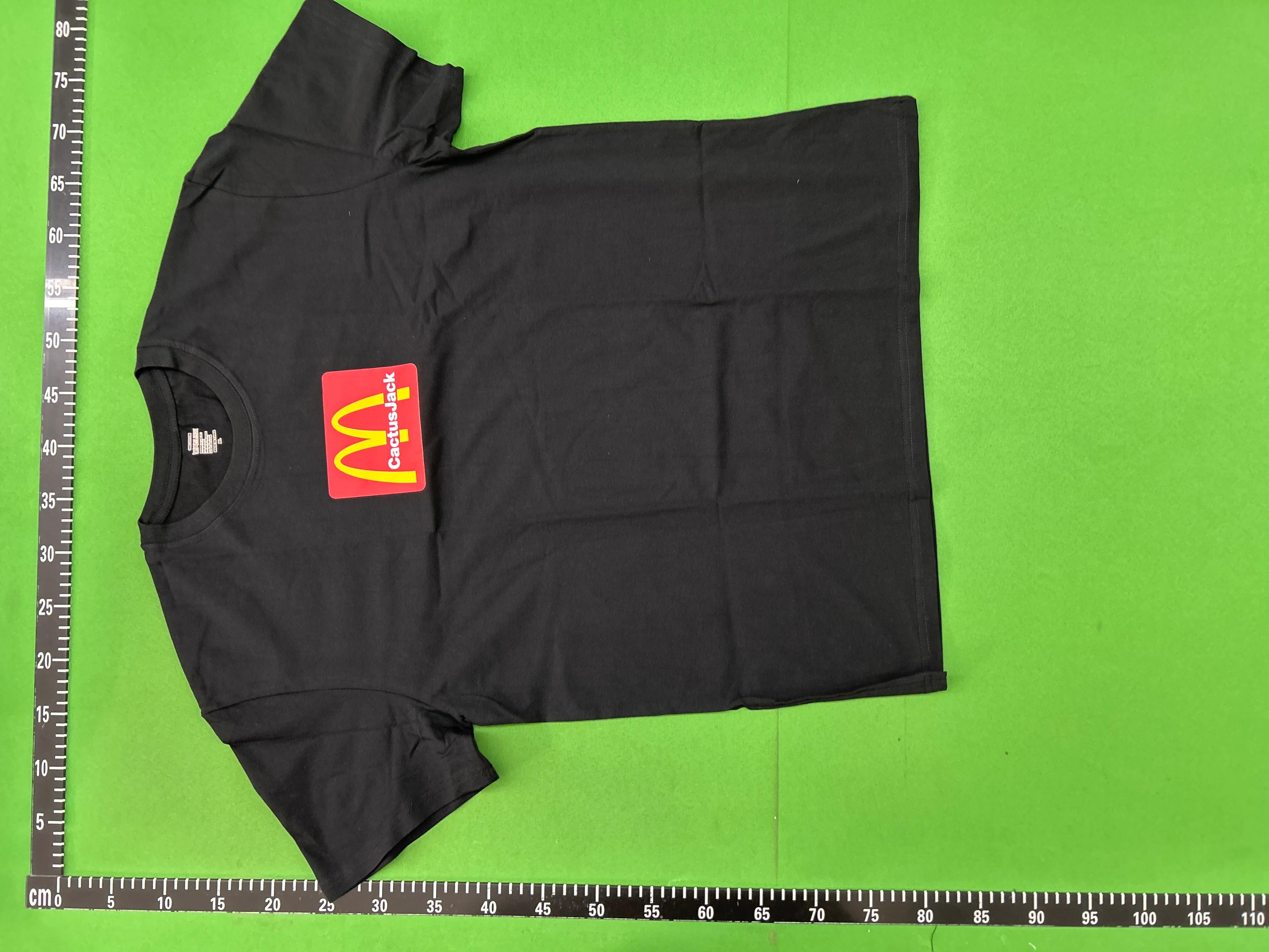 Foto QC 3 de Travis Scott x McDonald's Cactus Jack T-shirt Action Figure White