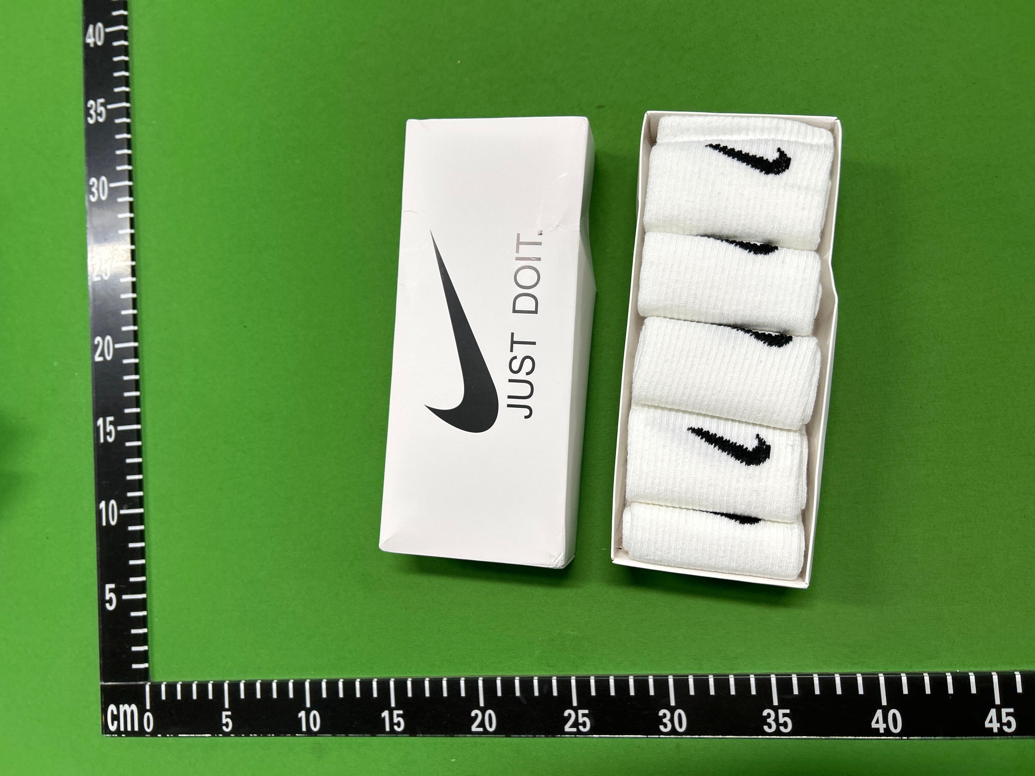 Foto QC 1 de Nike Just Do It Crew Socks Swoosh Black White