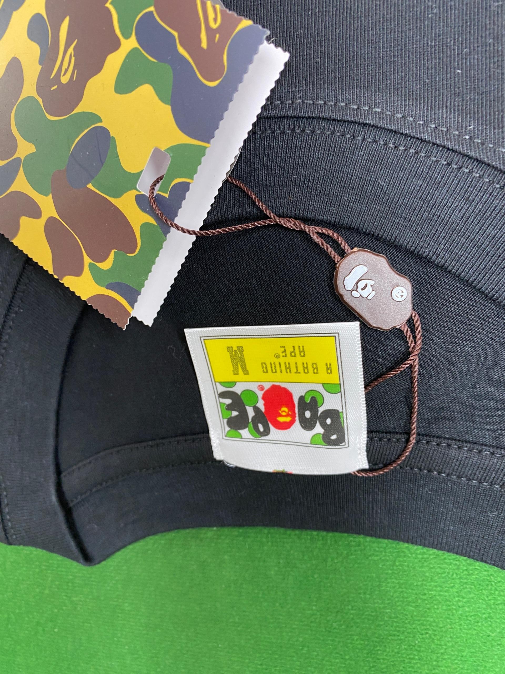 Foto QC 3 de BAPE Space Earth Ape Head T-shirt White