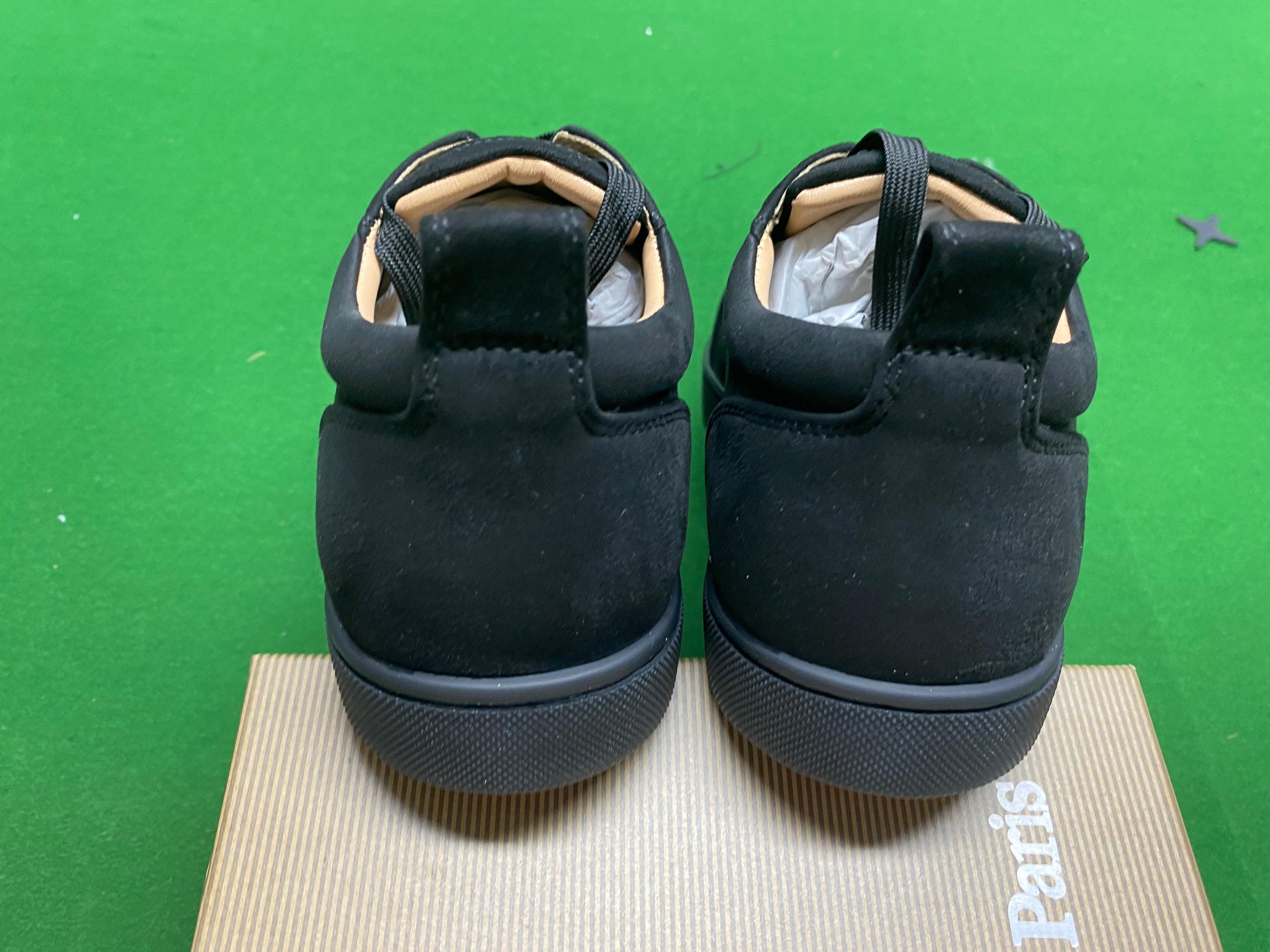 Foto QC 2 de Christian Louboutin Louis Junior Grained Leather Low Top Black