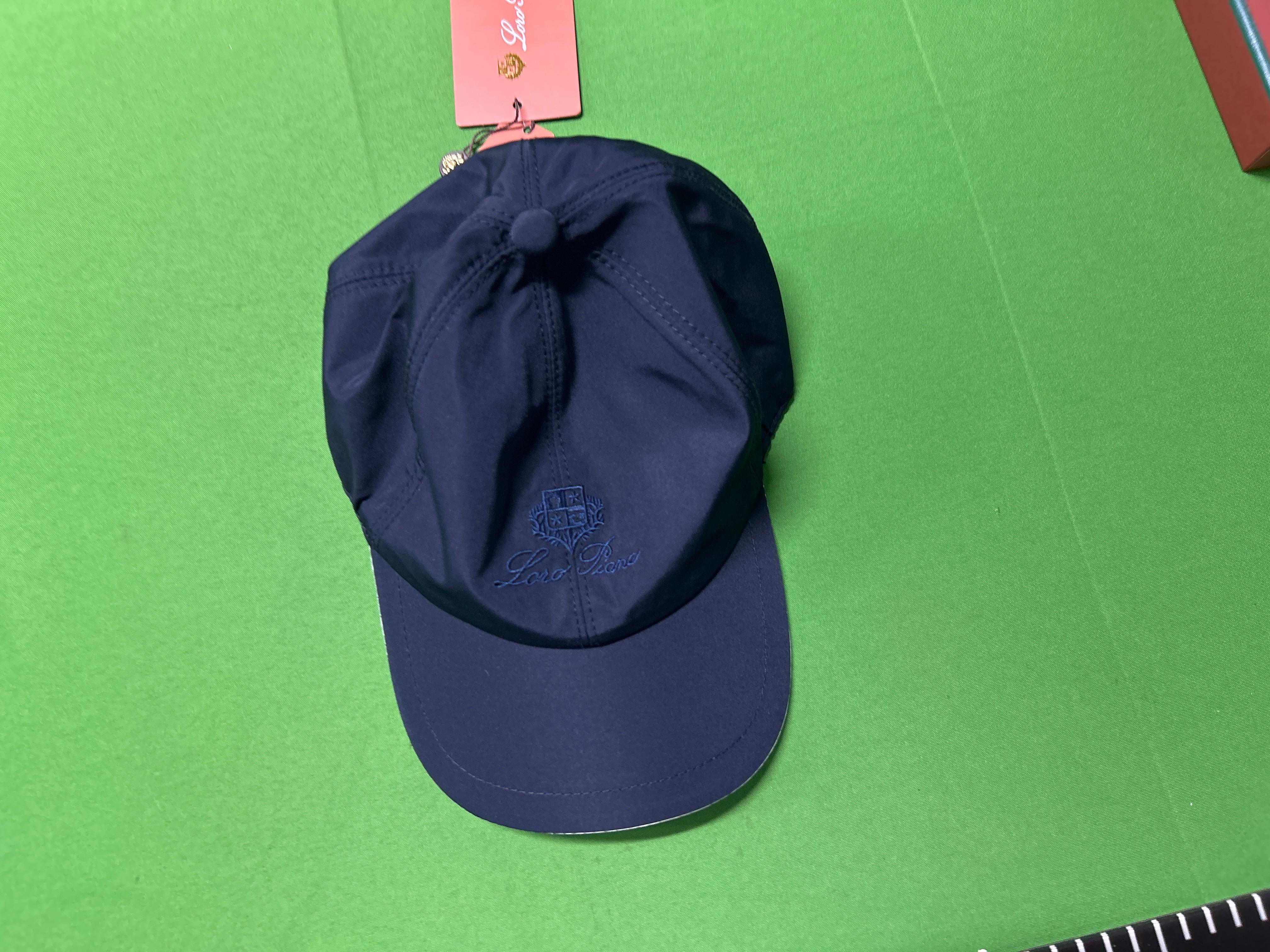 Foto QC 3 de Loro Piana Baseball Cap Beige