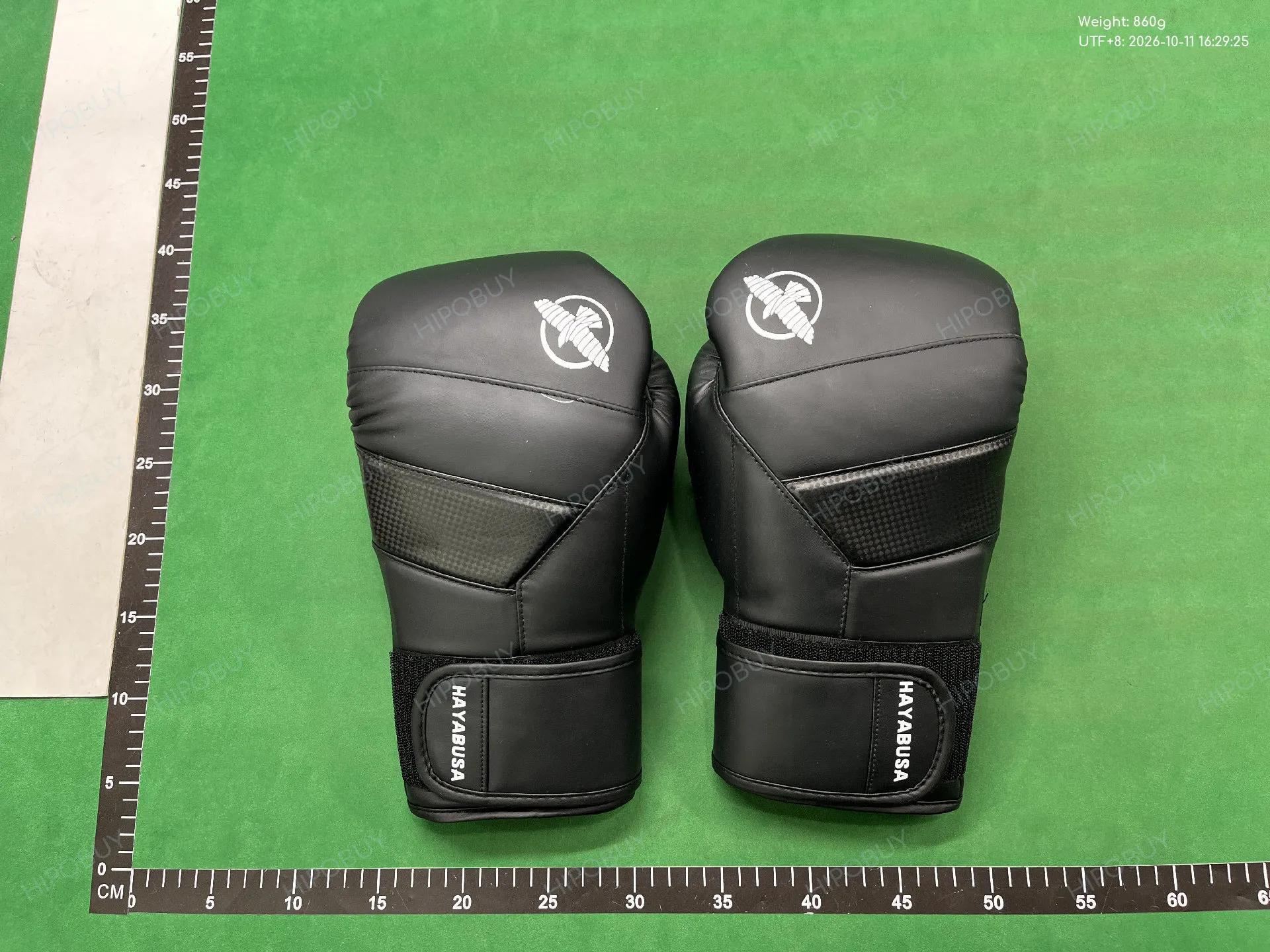 Foto QC 4 de Hayabusa Tokushu Boxing Gloves Black/Gold