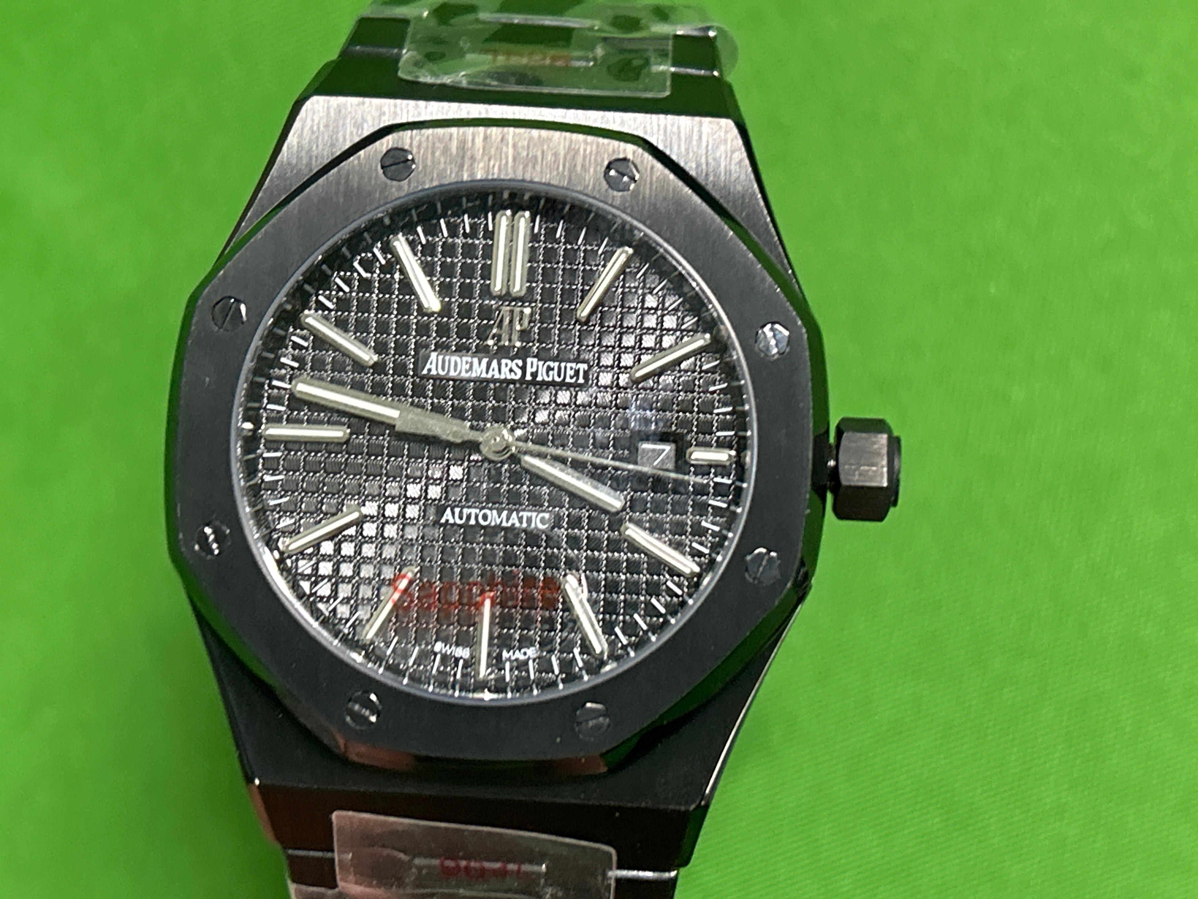 Foto QC 4 de Audemars Piguet Royal Oak Selfwinding 15400