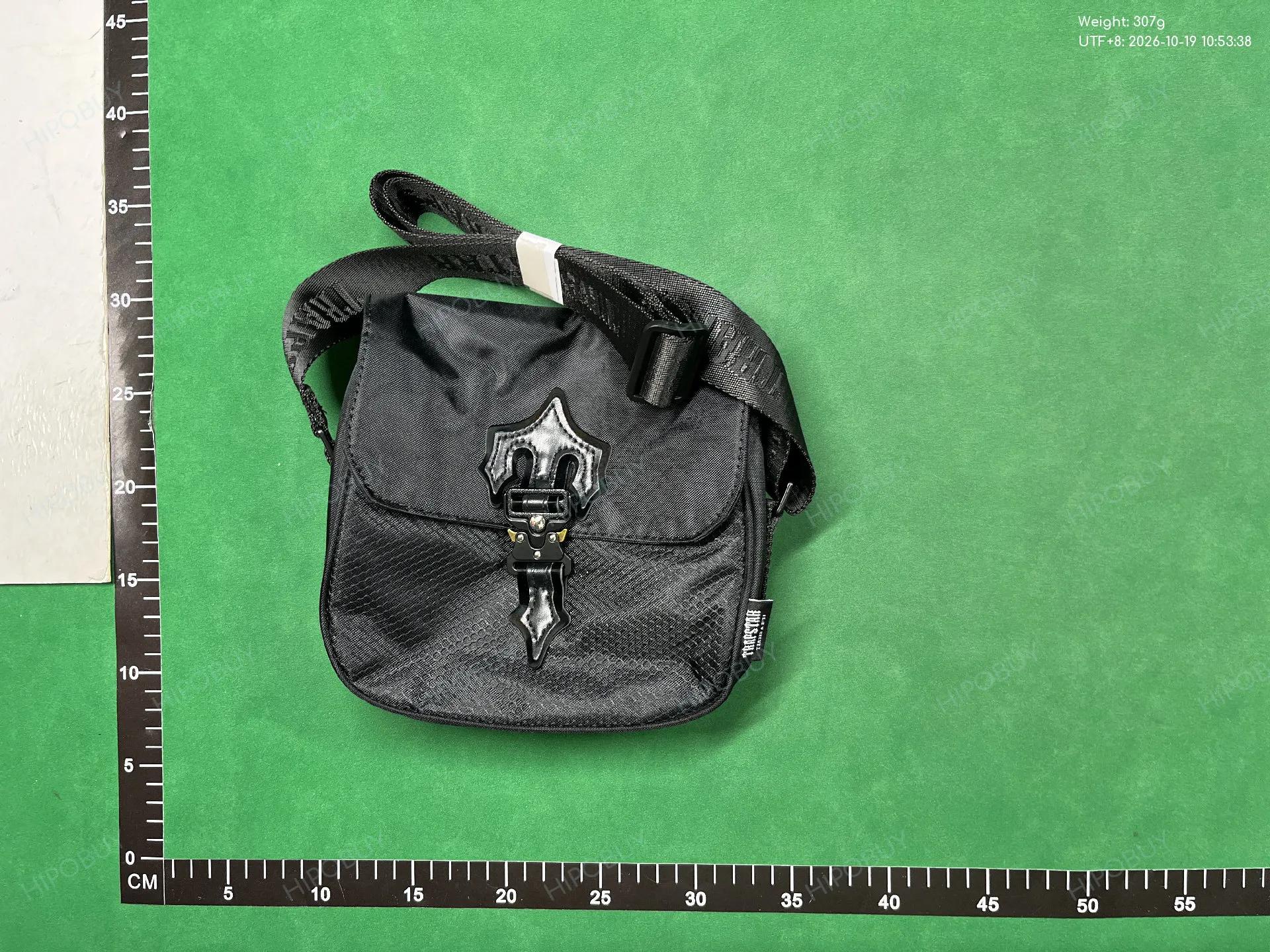 Foto QC 3 de Trapstar Irongate Crossbody Bag Black